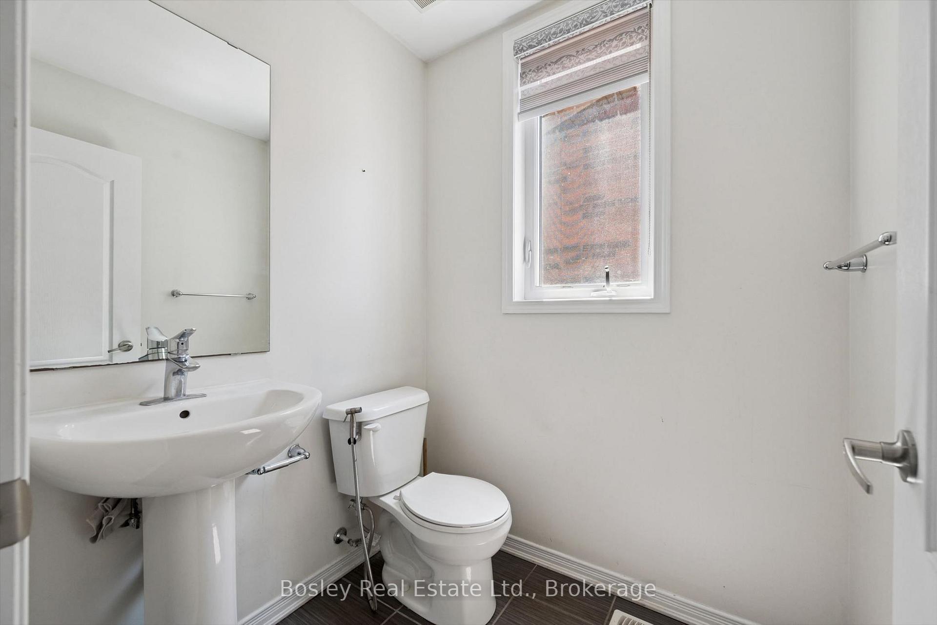 Photo 9 of 219 Dolman Street W, Woolwich, Breslau — HOMEH