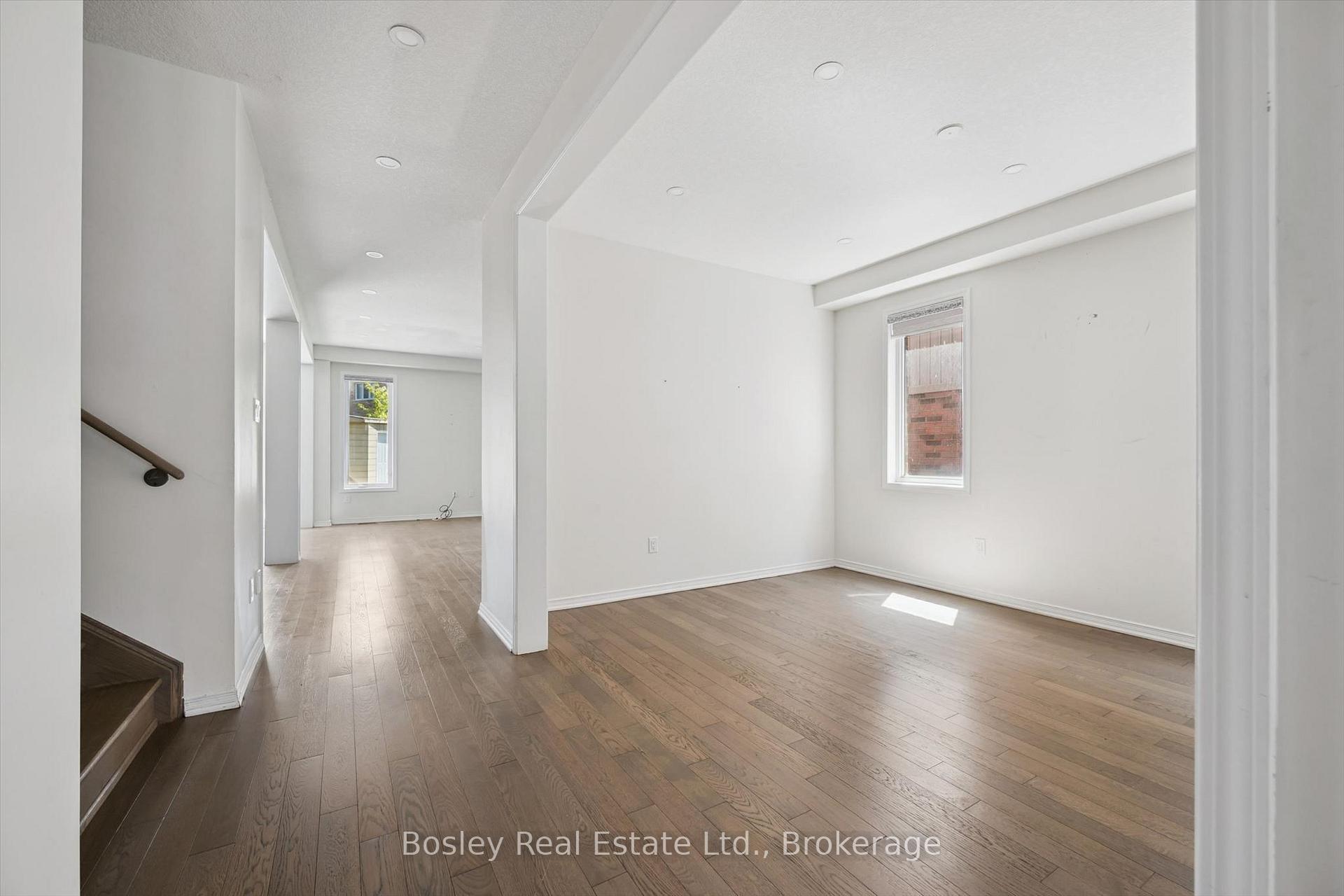 Photo 10 of 219 Dolman Street W, Woolwich, Breslau — HOMEH