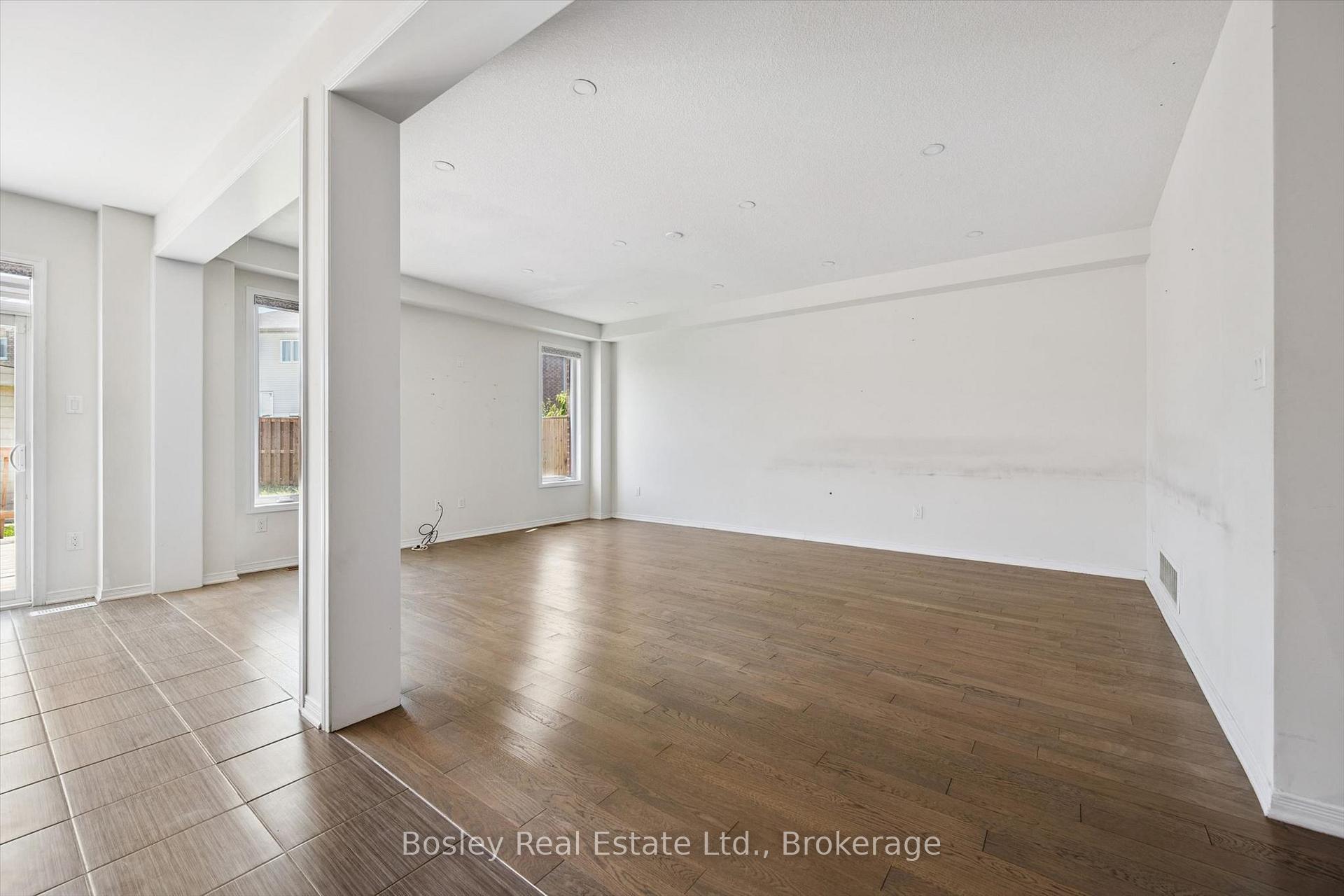 Photo 13 of 219 Dolman Street W, Woolwich, Breslau — HOMEH