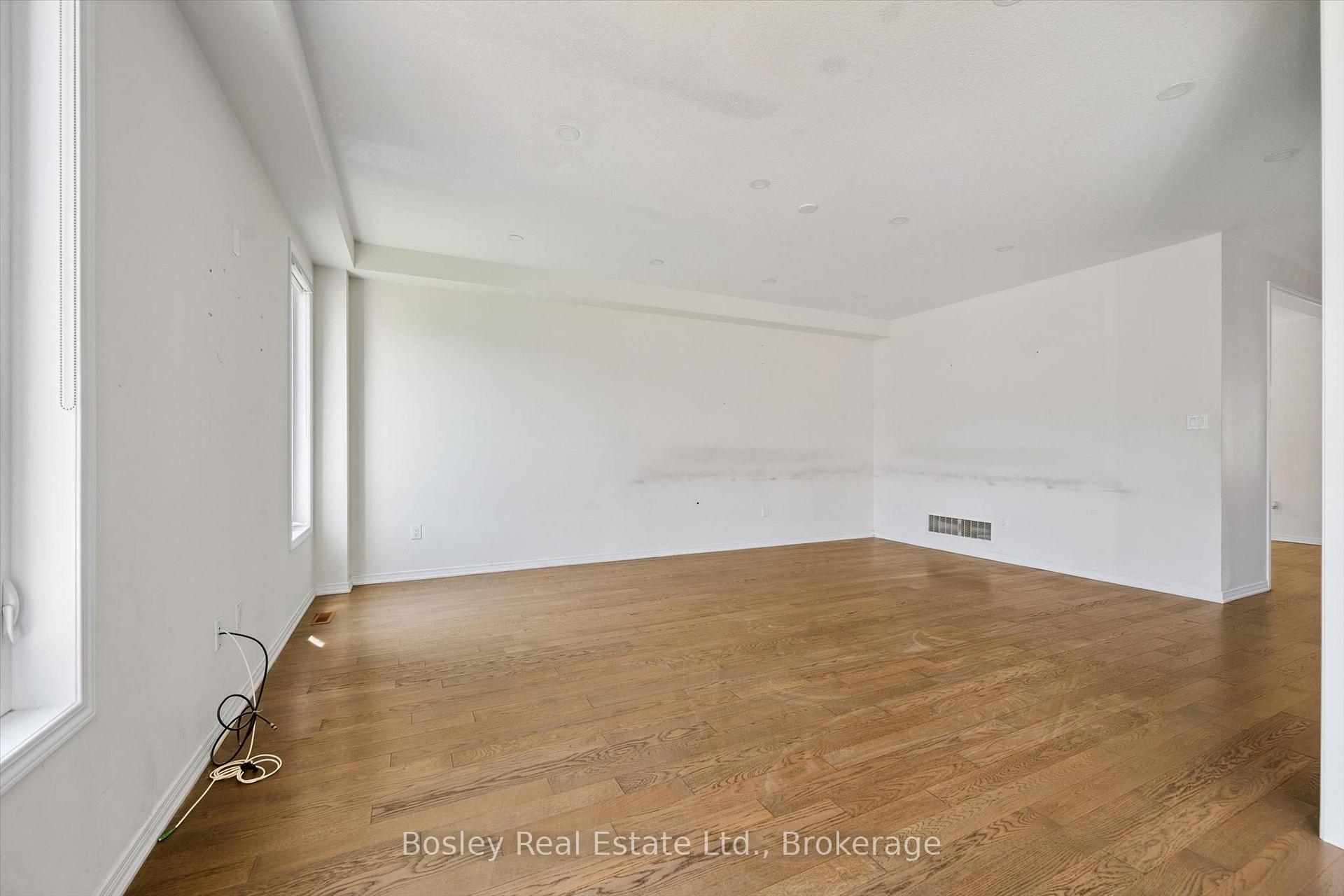 Photo 14 of 219 Dolman Street W, Woolwich, Breslau — HOMEH