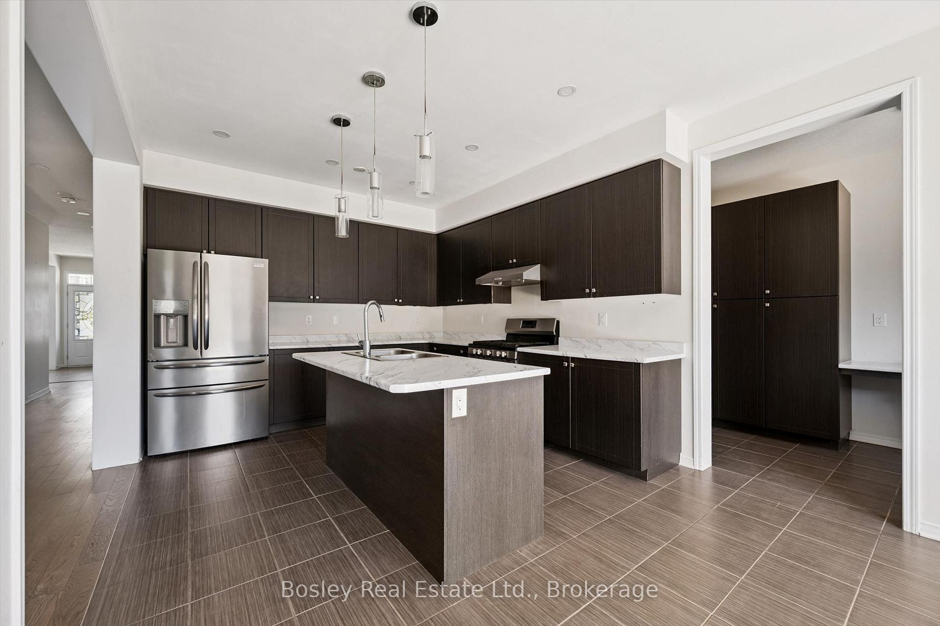 Photo 19 of 219 Dolman Street W, Woolwich, Breslau — HOMEH