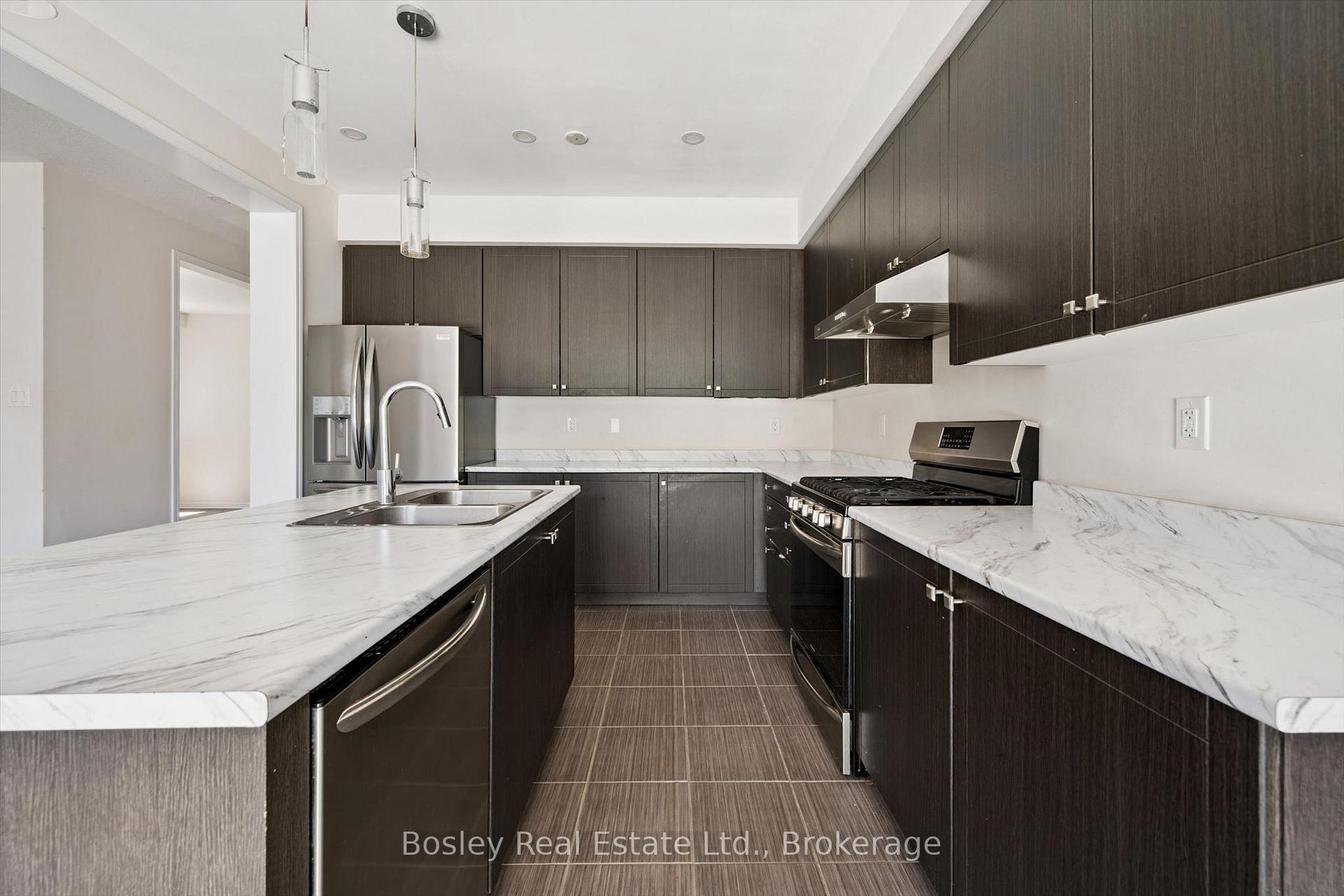 Photo 21 of 219 Dolman Street W, Woolwich, Breslau — HOMEH