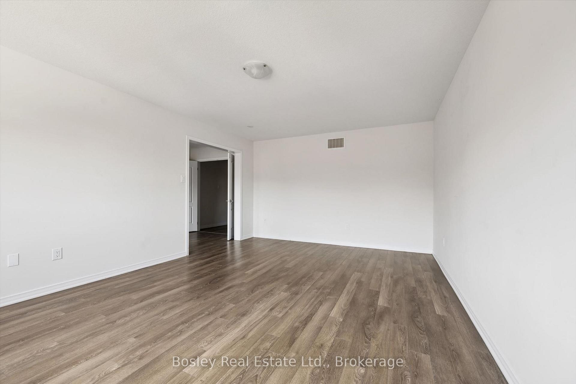 Photo 31 of 219 Dolman Street W, Woolwich, Breslau — HOMEH