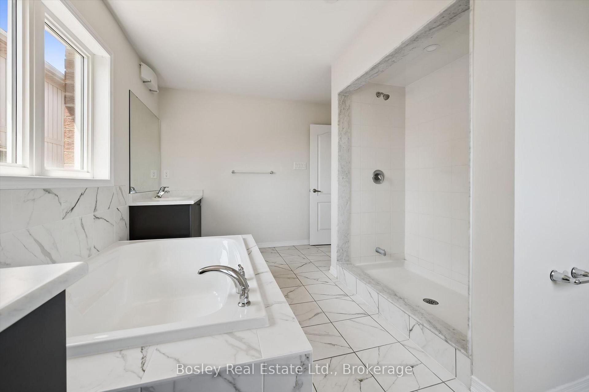 Photo 34 of 219 Dolman Street W, Woolwich, Breslau — HOMEH