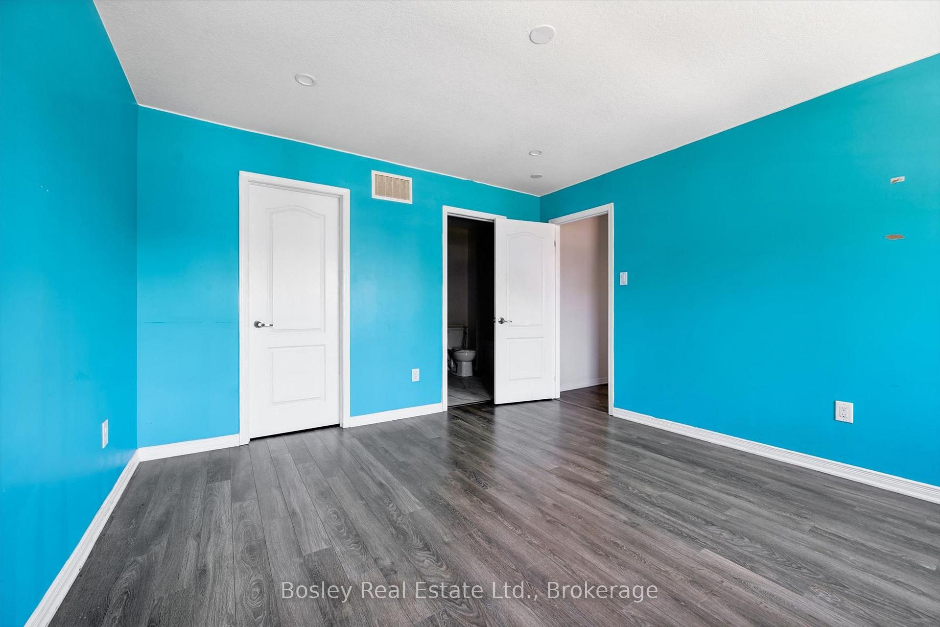 Photo 36 of 219 Dolman Street W, Woolwich, Breslau — HOMEH