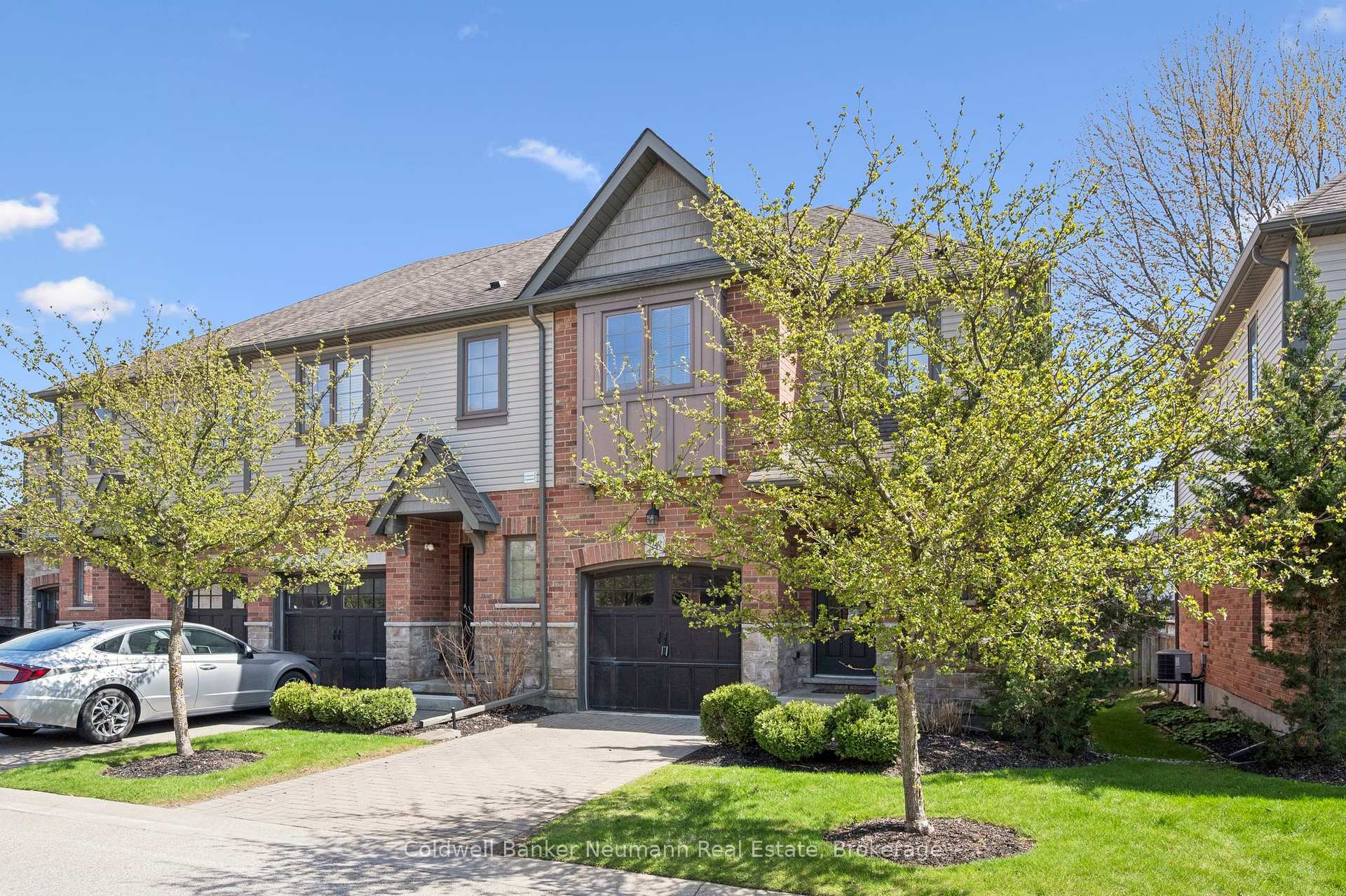 Photo 1 of Unit 28, 146 Downey Road, Guelph, Kortright Hills — HOMEH
