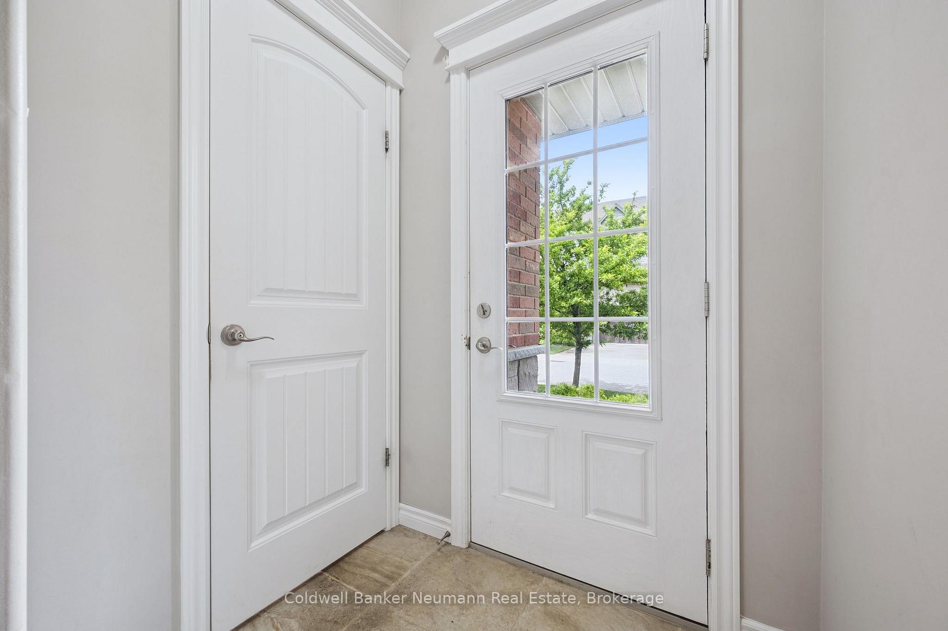 Photo 4 of Unit 28, 146 Downey Road, Guelph, Kortright Hills — HOMEH