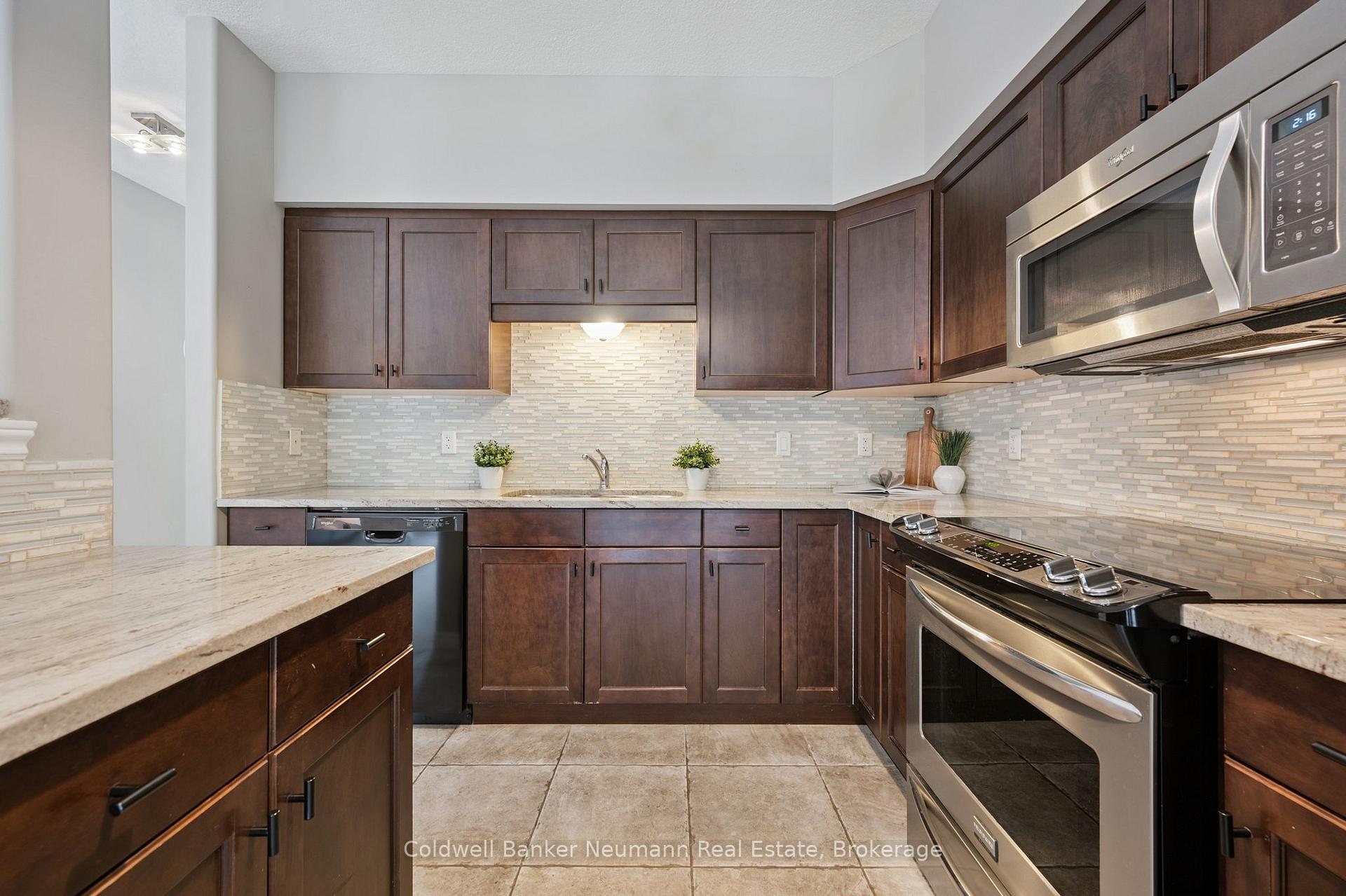 Photo 13 of Unit 28, 146 Downey Road, Guelph, Kortright Hills — HOMEH