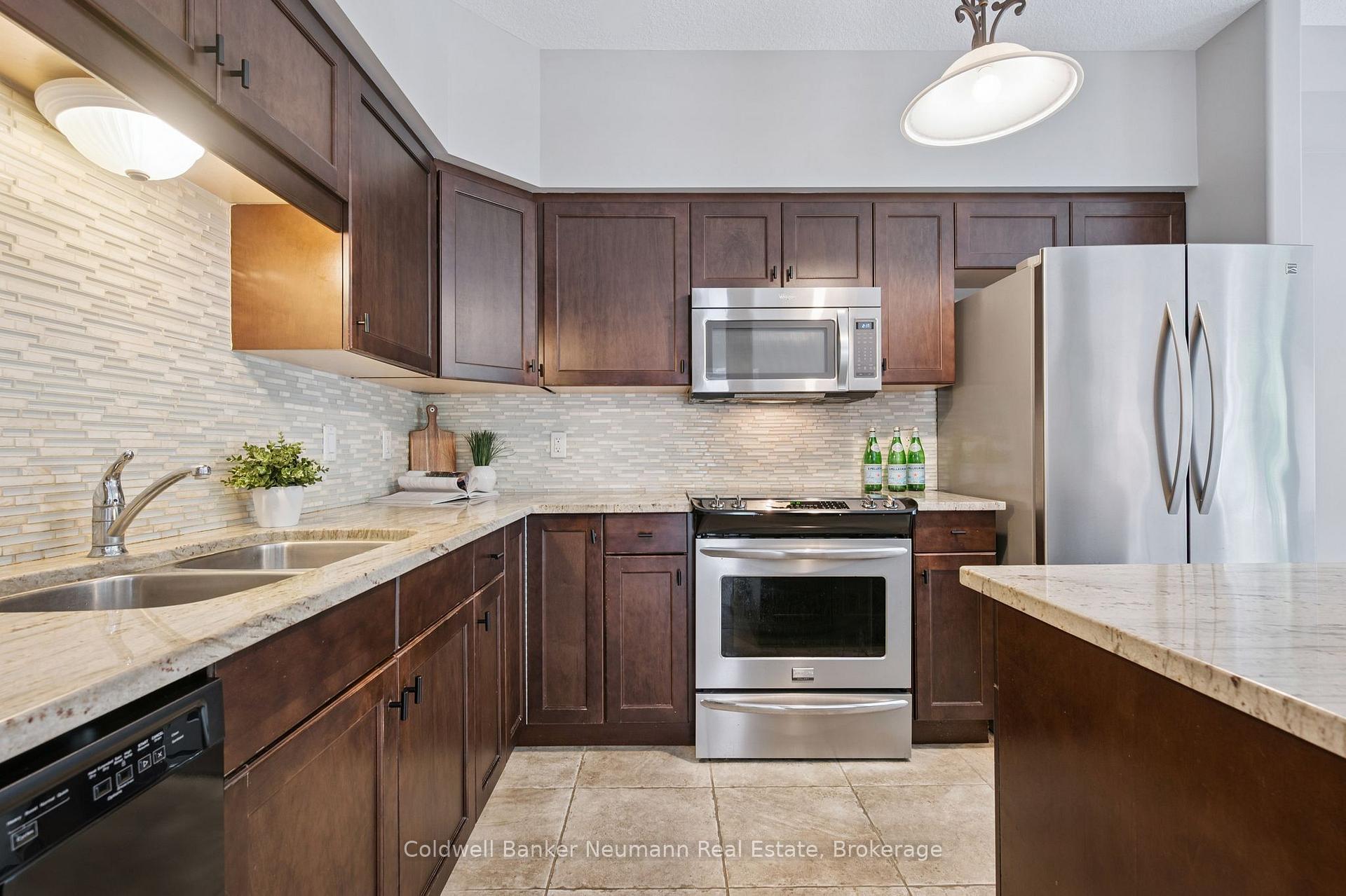 Photo 15 of Unit 28, 146 Downey Road, Guelph, Kortright Hills — HOMEH
