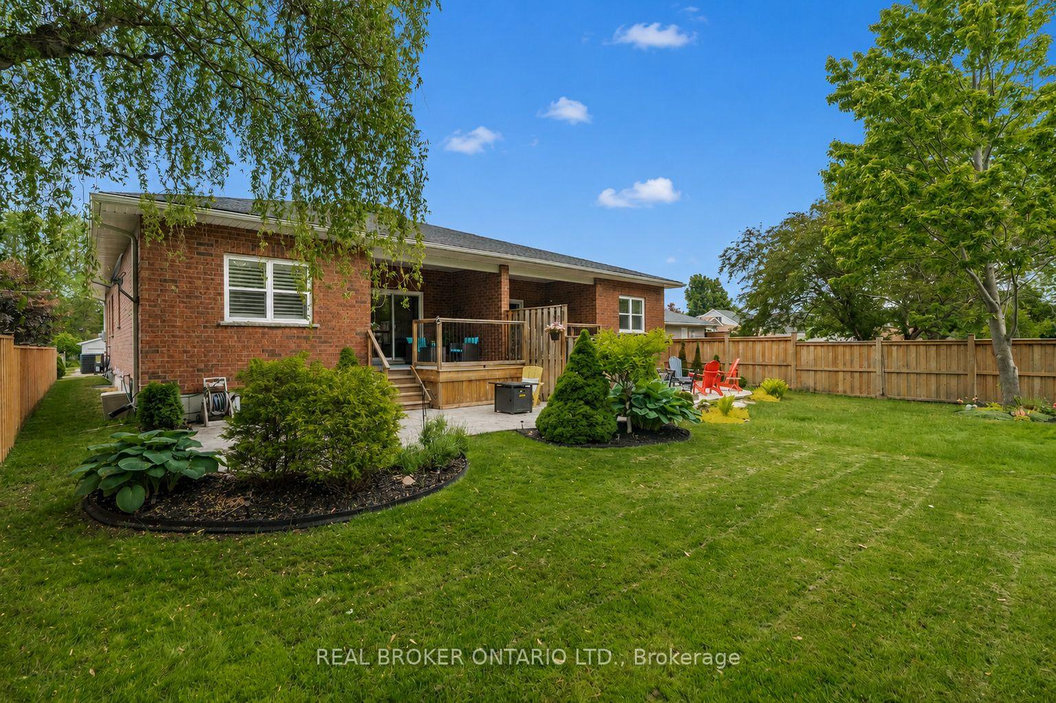 Photo 5 of 155 South Street S, Goderich, Goderich (Town) — HOMEH