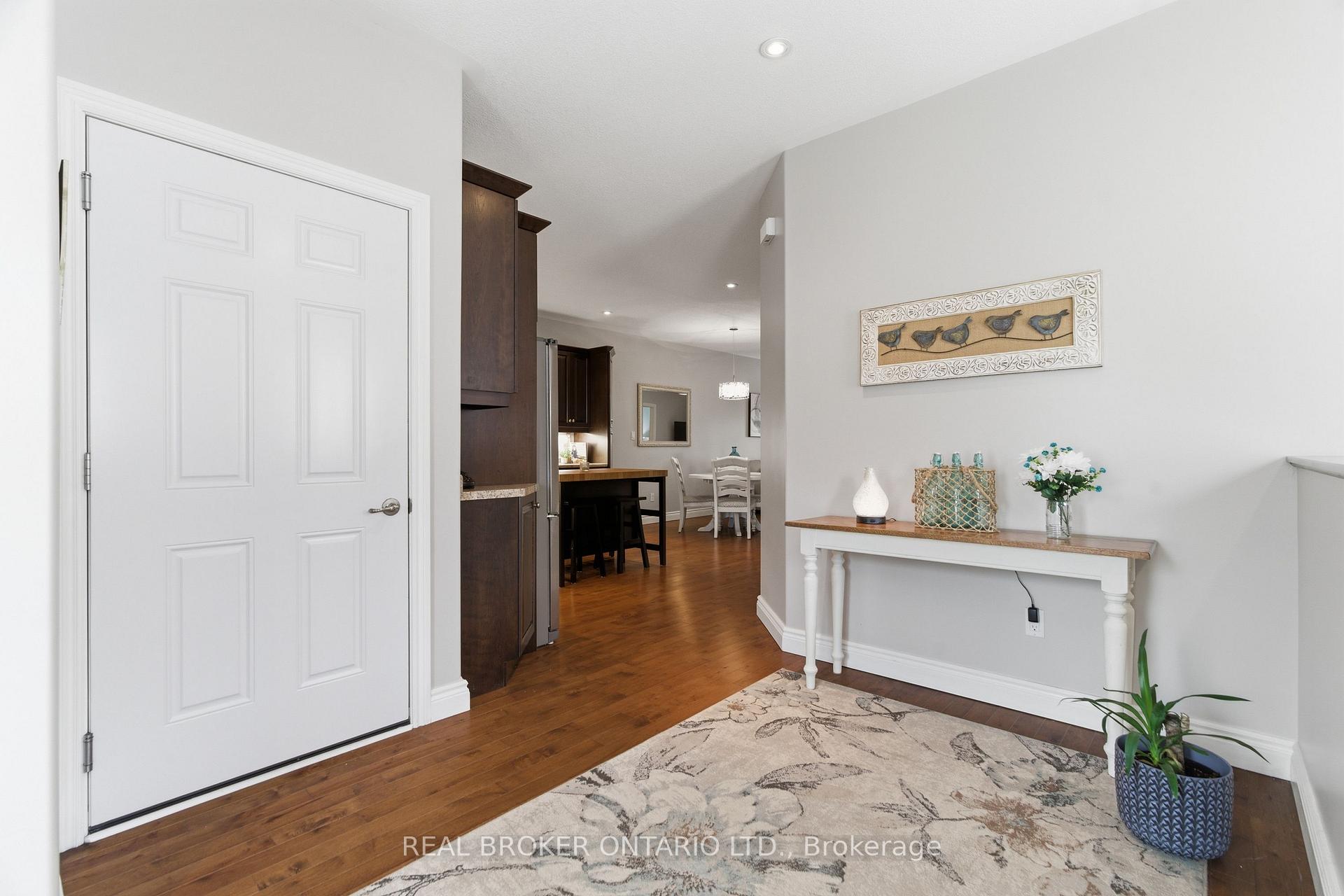 Photo 7 of 155 South Street S, Goderich, Goderich (Town) — HOMEH