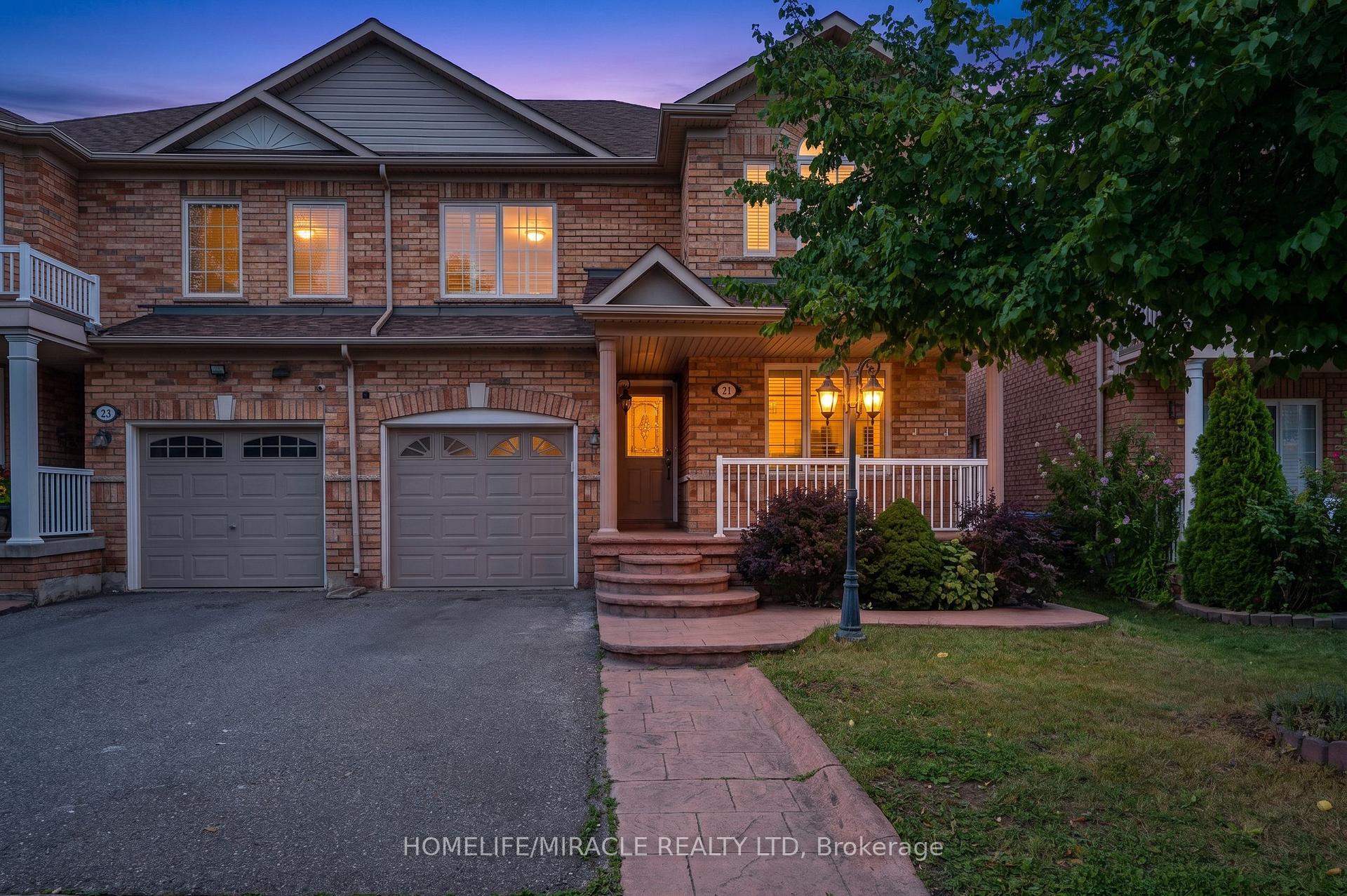 Photo 1 of 21 Topiary Lane, Brampton, Fletcher's Meadow — HOMEH