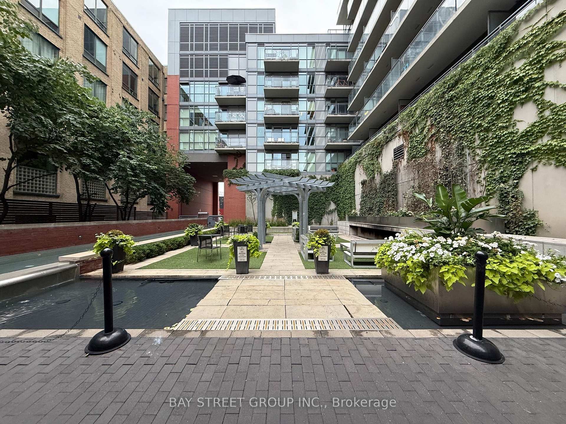 Photo 1 of Unit 418, 775 King Street W, Toronto, Niagara — HOMEH