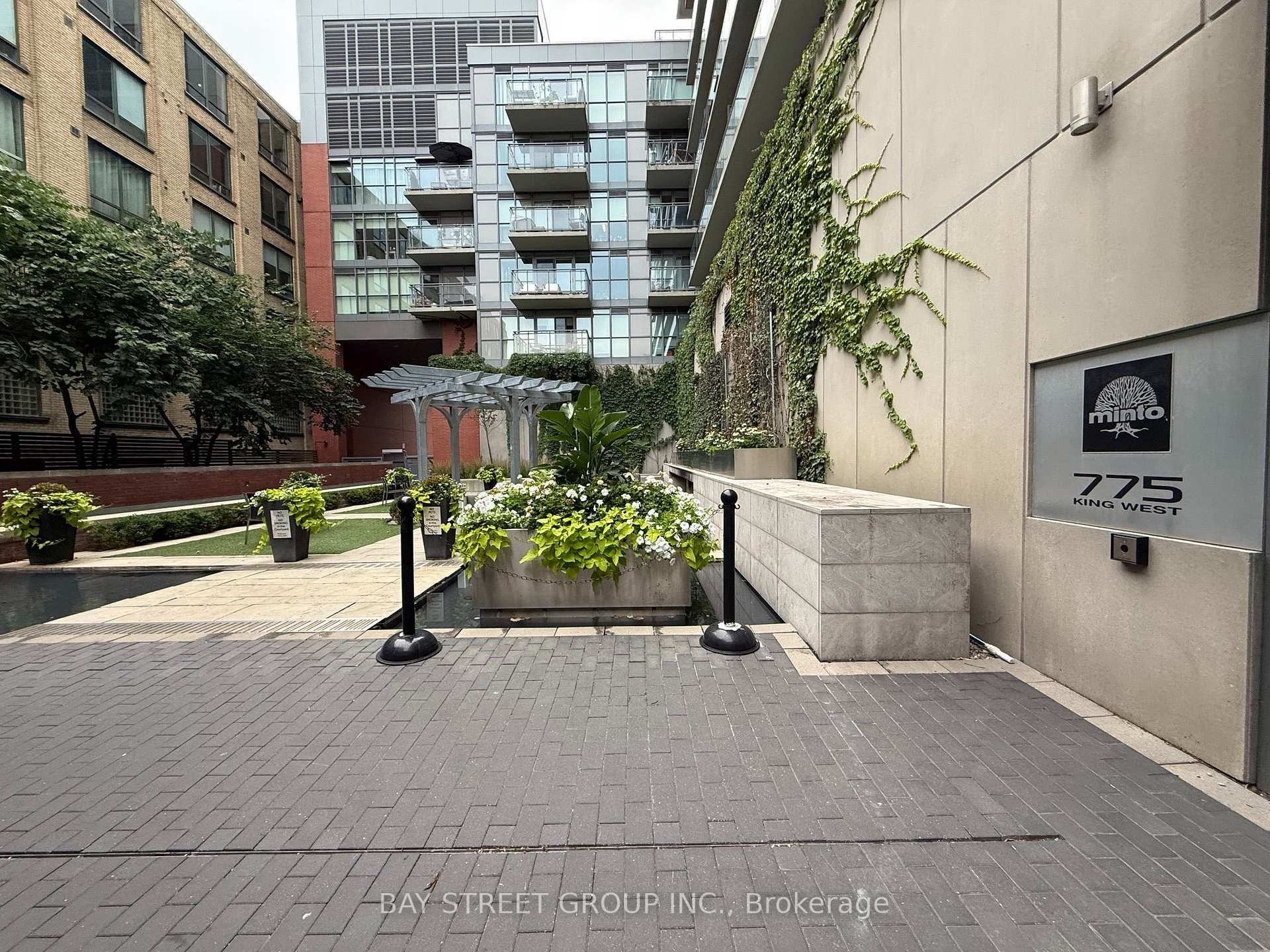 Photo 2 of Unit 418, 775 King Street W, Toronto, Niagara — HOMEH