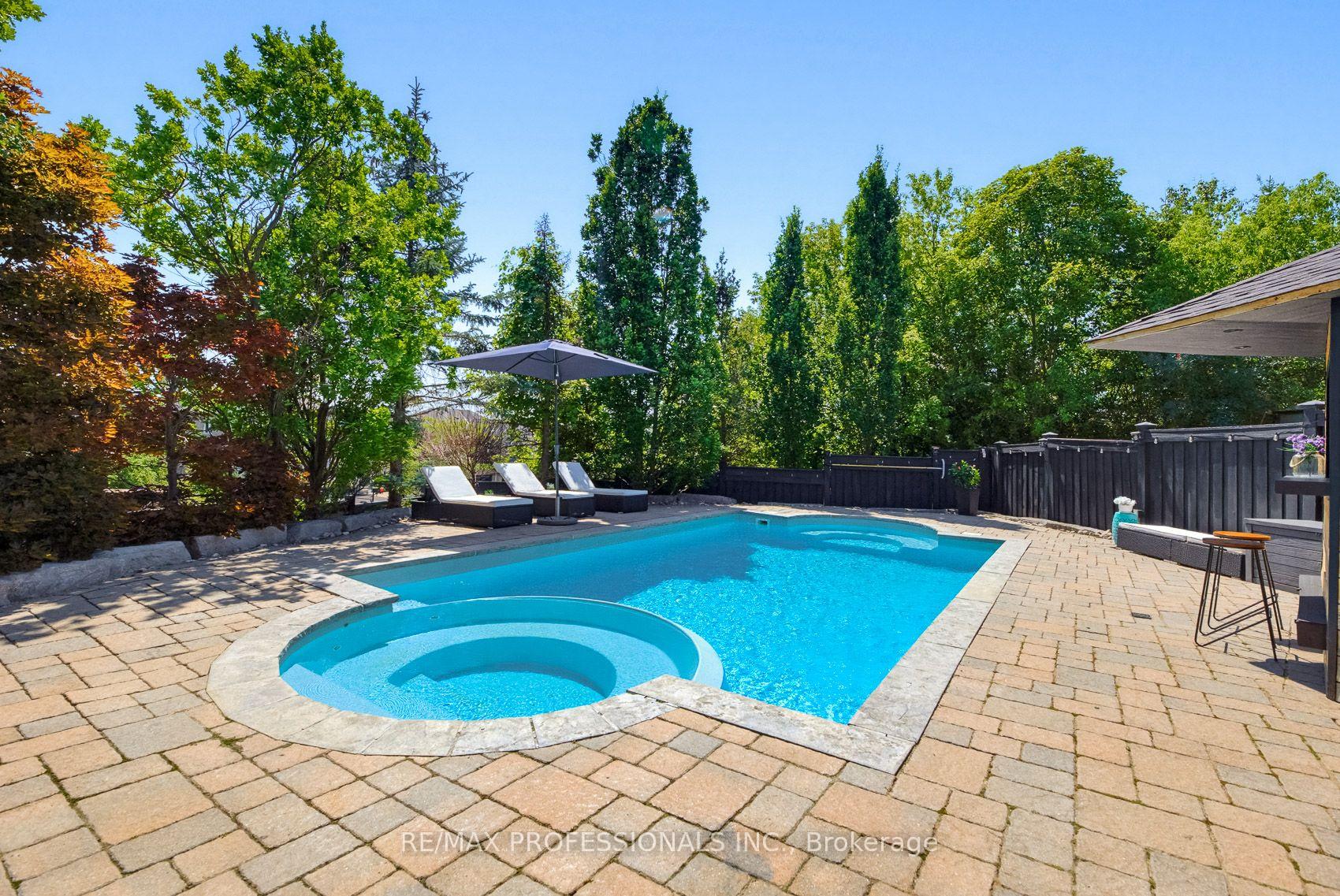 Photo 49 of 80 Silvervalley Drive, Caledon, Bolton North — HOMEH