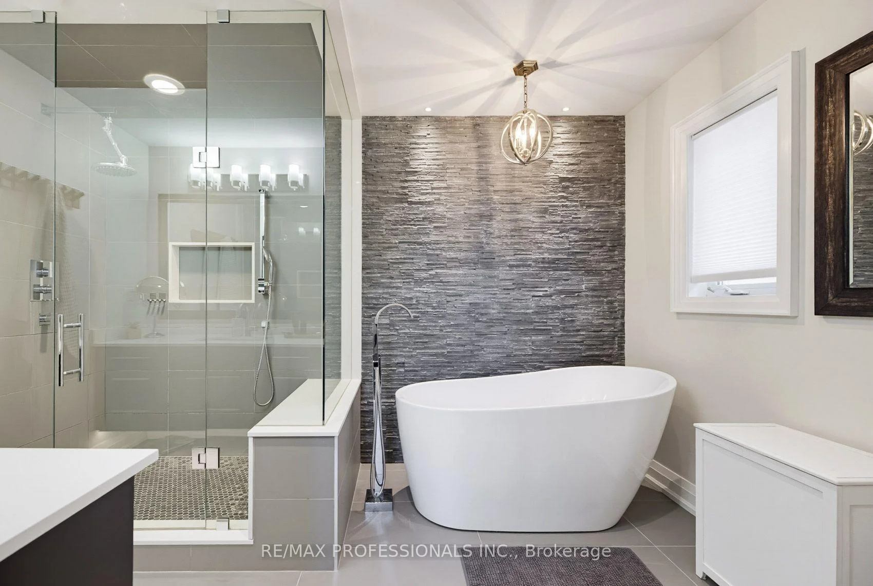 Photo 44 of 80 Silvervalley Drive, Caledon, Bolton North — HOMEH