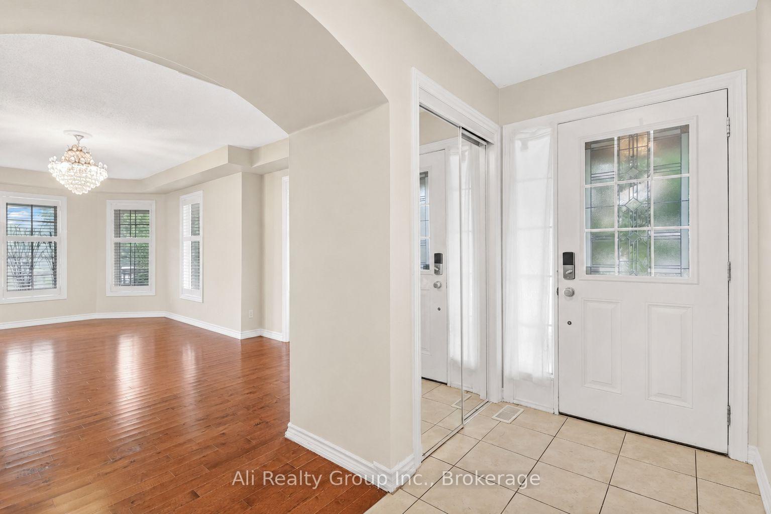 Photo 6 of 3022 Freshwater Way, Ottawa, Barrhaven - Half Moon Bay — HOMEH