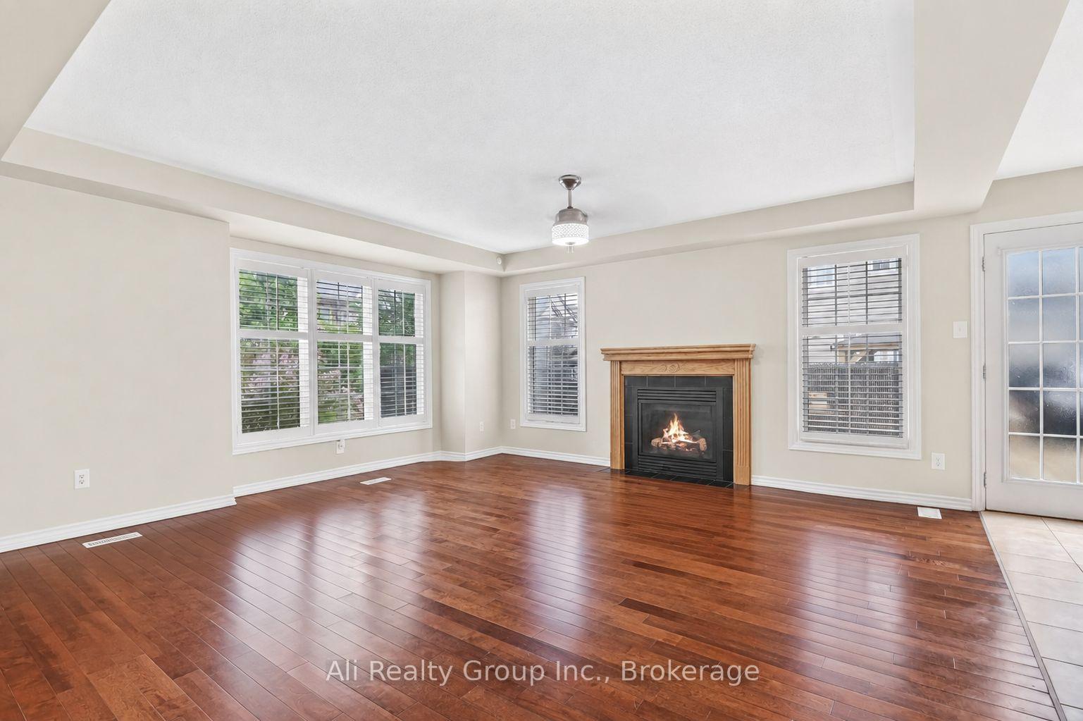 Photo 10 of 3022 Freshwater Way, Ottawa, Barrhaven - Half Moon Bay — HOMEH