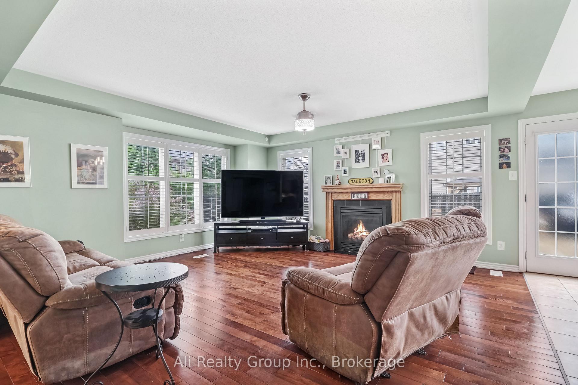 Photo 15 of 3022 Freshwater Way, Ottawa, Barrhaven - Half Moon Bay — HOMEH