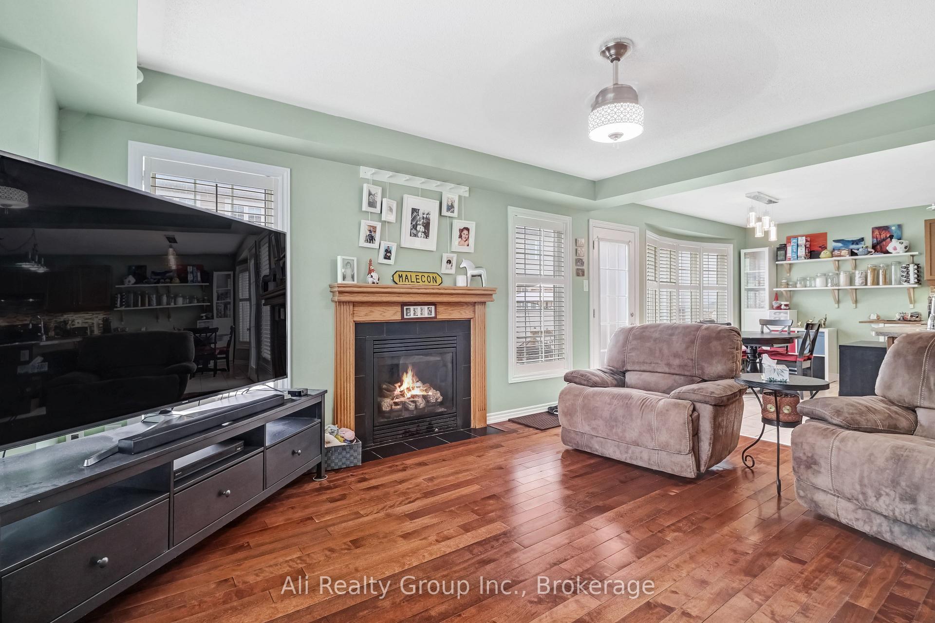 Photo 16 of 3022 Freshwater Way, Ottawa, Barrhaven - Half Moon Bay — HOMEH