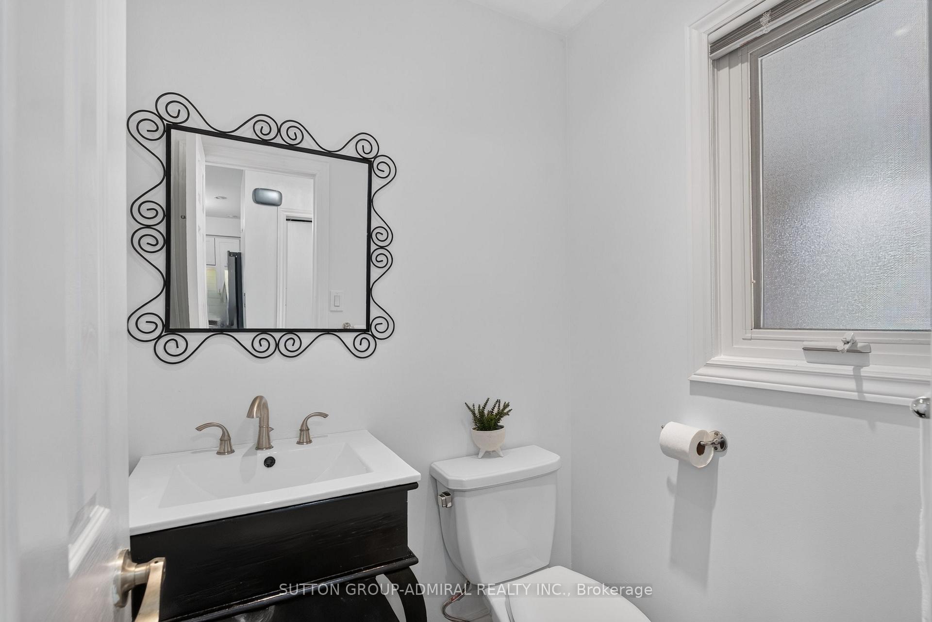 Photo 19 of 14 Mullis Crescent, Brampton, Fletcher's West — HOMEH