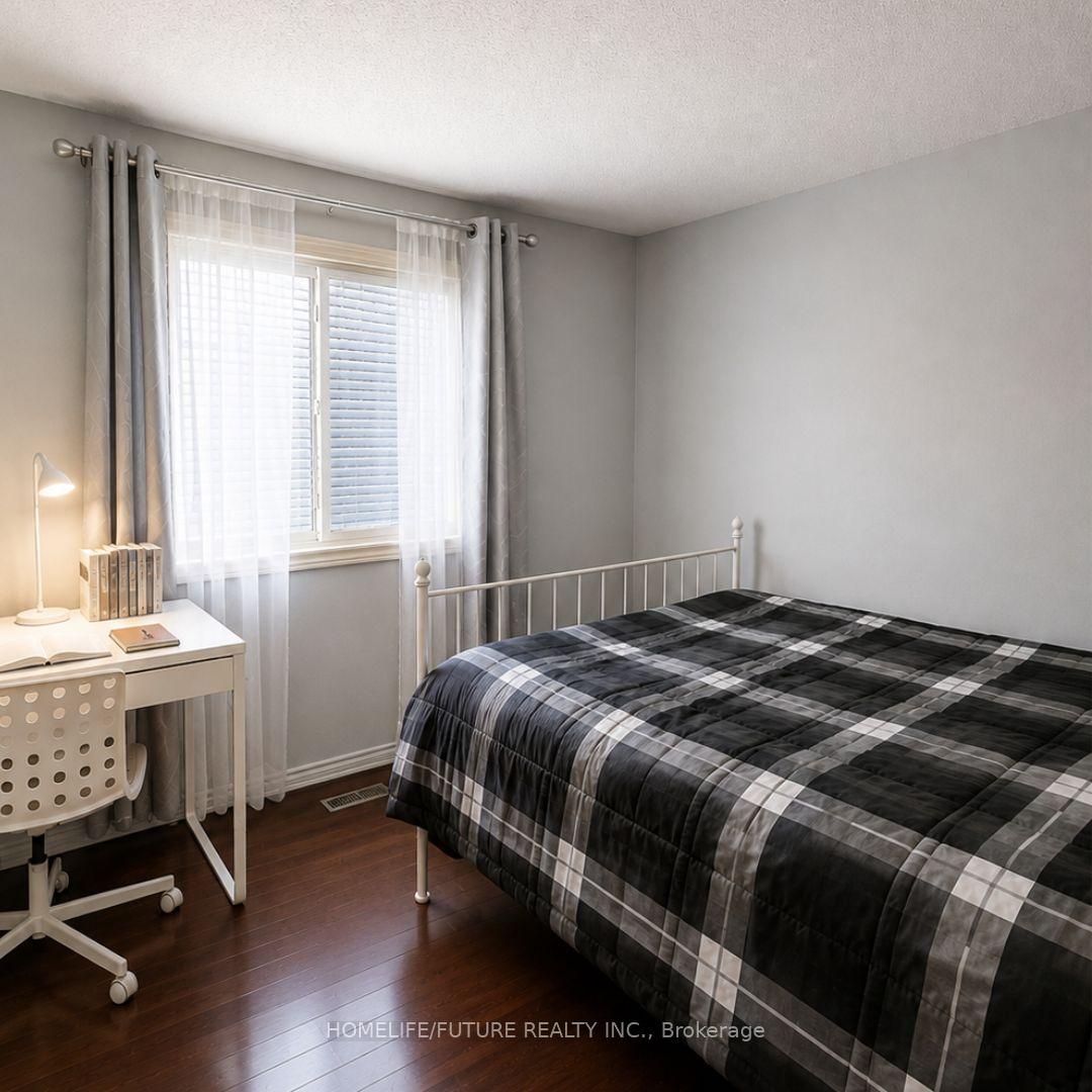 Photo 5 of Unit Main, 48 Blacktoft Drive, Scarborough, Rouge — HOMEH