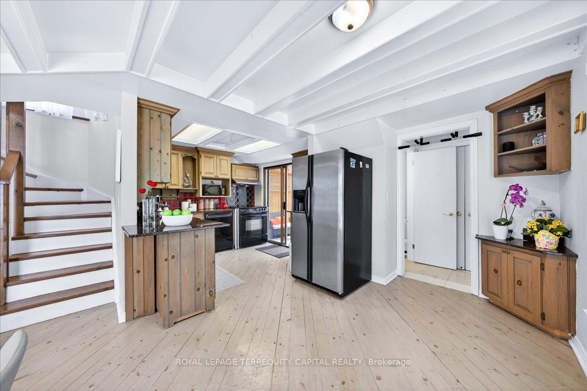 Photo 20 of 260 Douglas Road, Richmond Hill, Oak Ridges Lake Wilcox — HOMEH