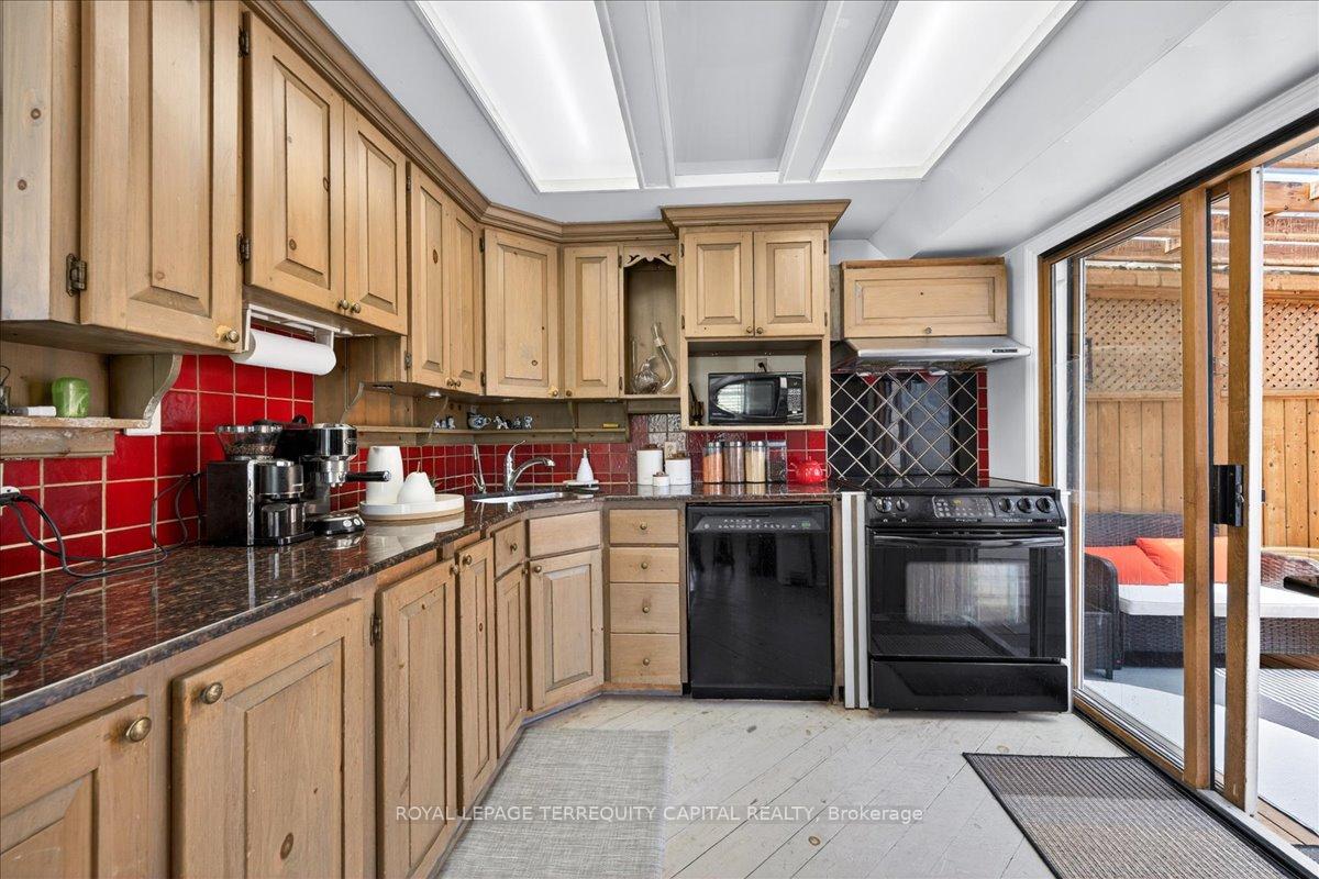 Photo 24 of 260 Douglas Road, Richmond Hill, Oak Ridges Lake Wilcox — HOMEH