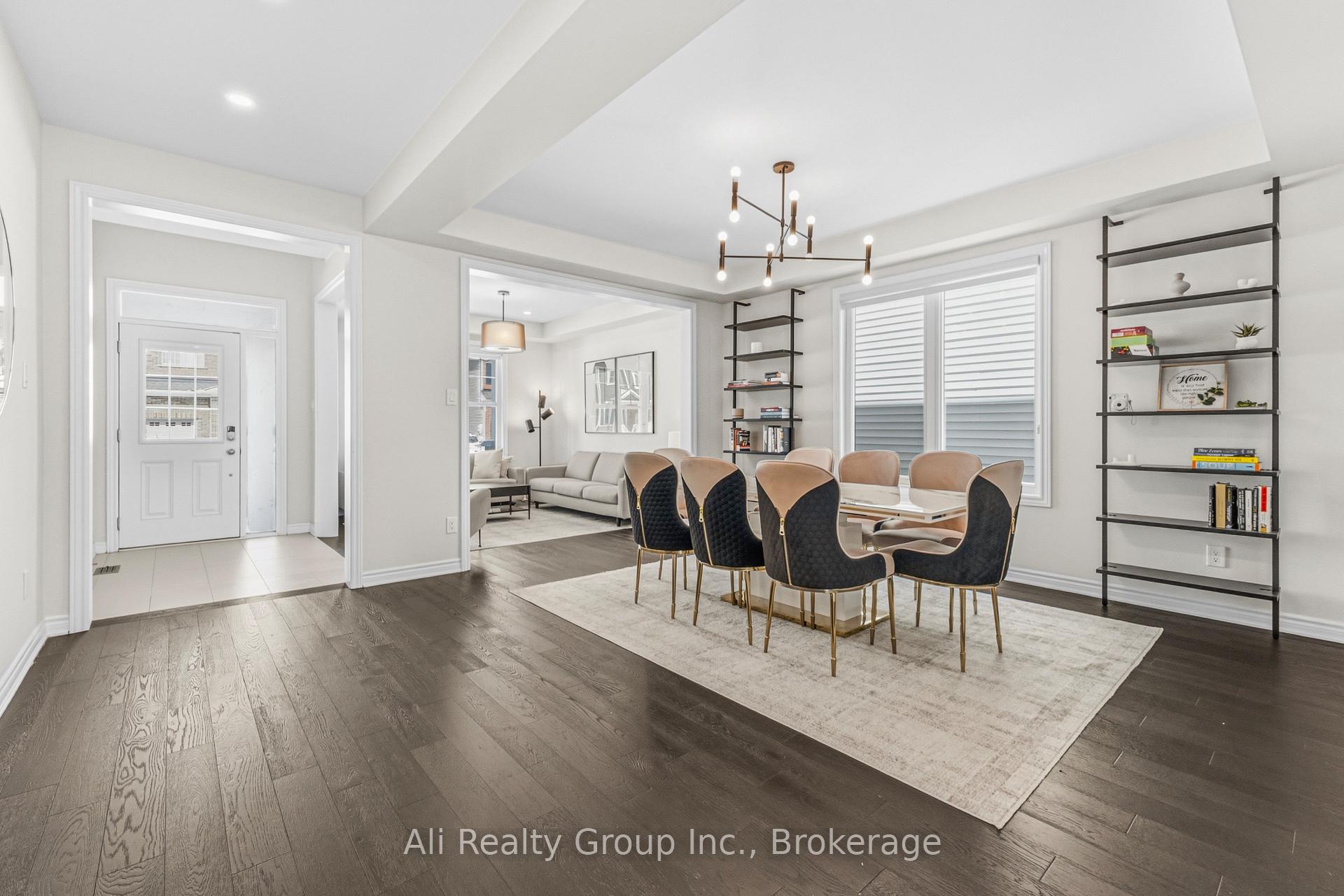 Photo 11 of 38 Mudminnow Crescent, Ottawa, Avalon West — HOMEH