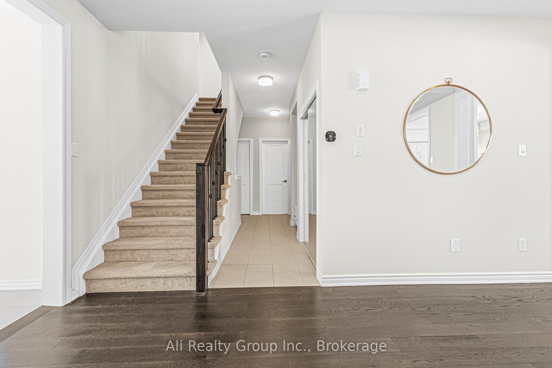 Photo 13 of 38 Mudminnow Crescent, Ottawa, Avalon West — HOMEH