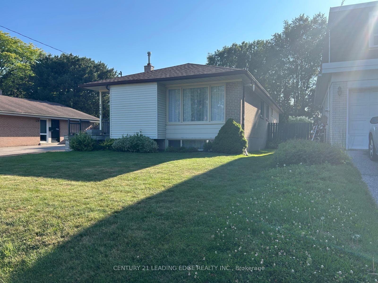 Photo 3 of 136 Morningside Avenue, Scarborough, West Hill — HOMEH
