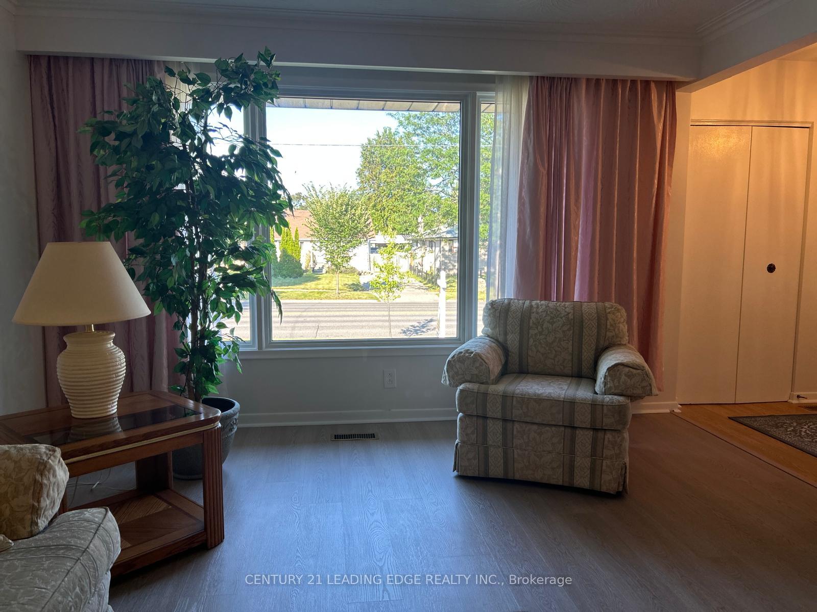 Photo 6 of 136 Morningside Avenue, Scarborough, West Hill — HOMEH