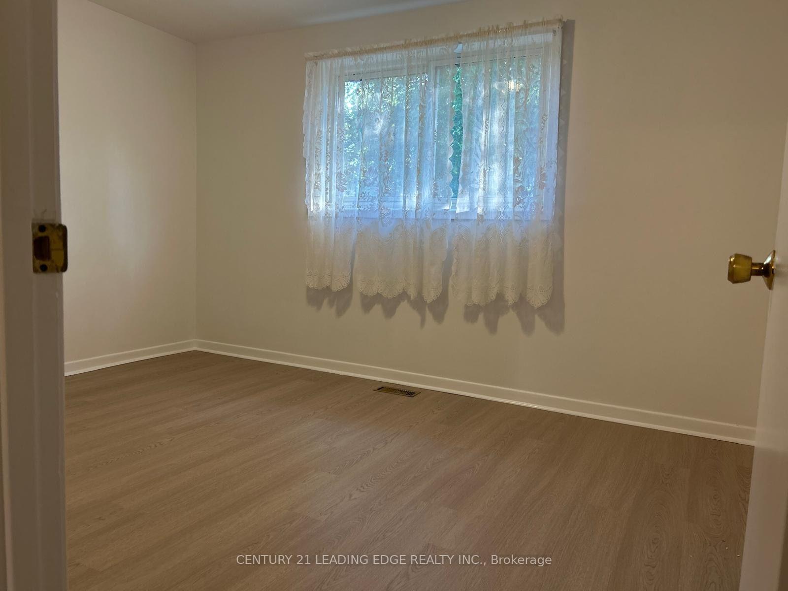 Photo 12 of 136 Morningside Avenue, Scarborough, West Hill — HOMEH