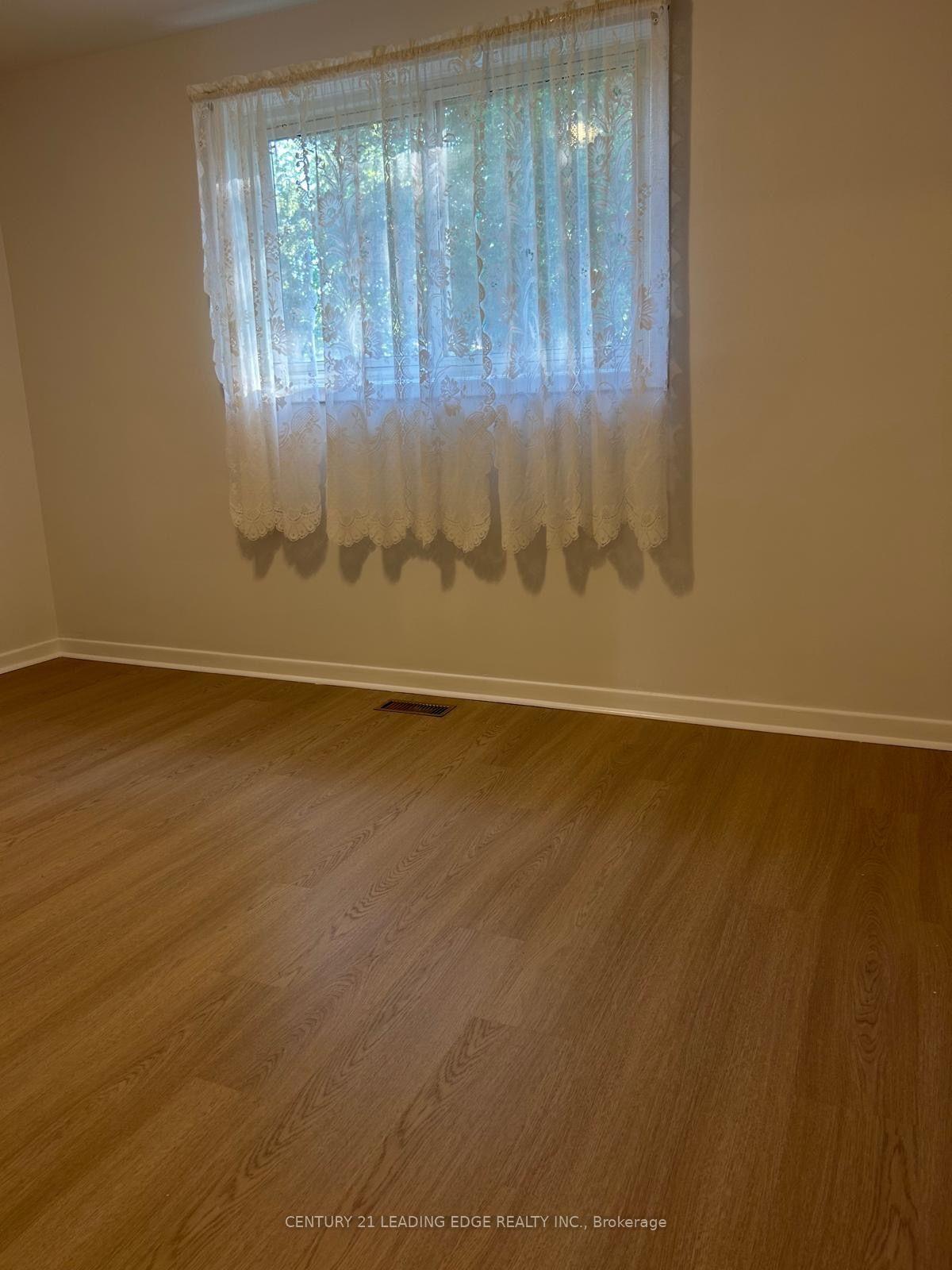 Photo 14 of 136 Morningside Avenue, Scarborough, West Hill — HOMEH