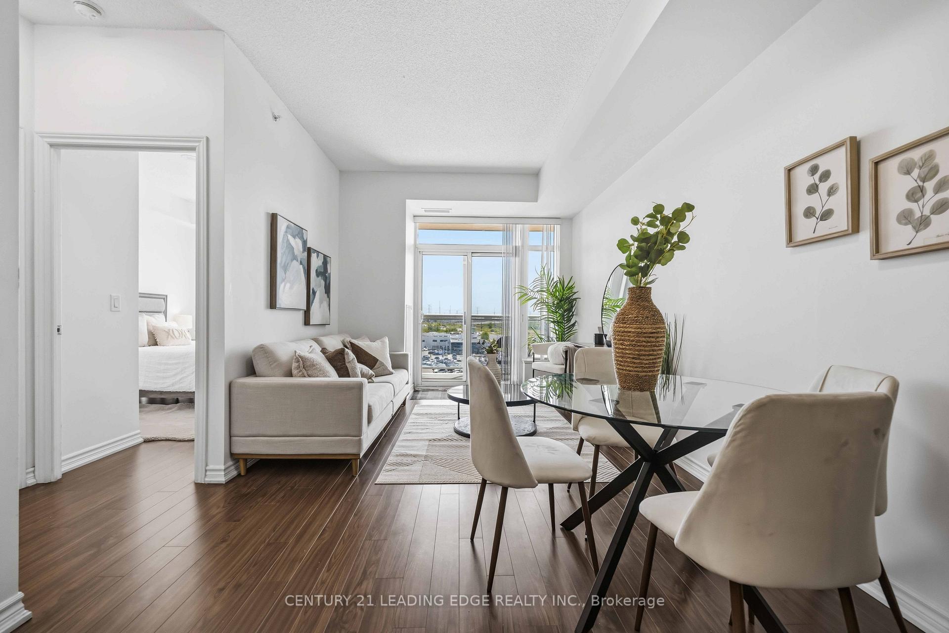 Photo 7 of Unit 612, 8323 Kennedy Road, Markham, Unionville — HOMEH