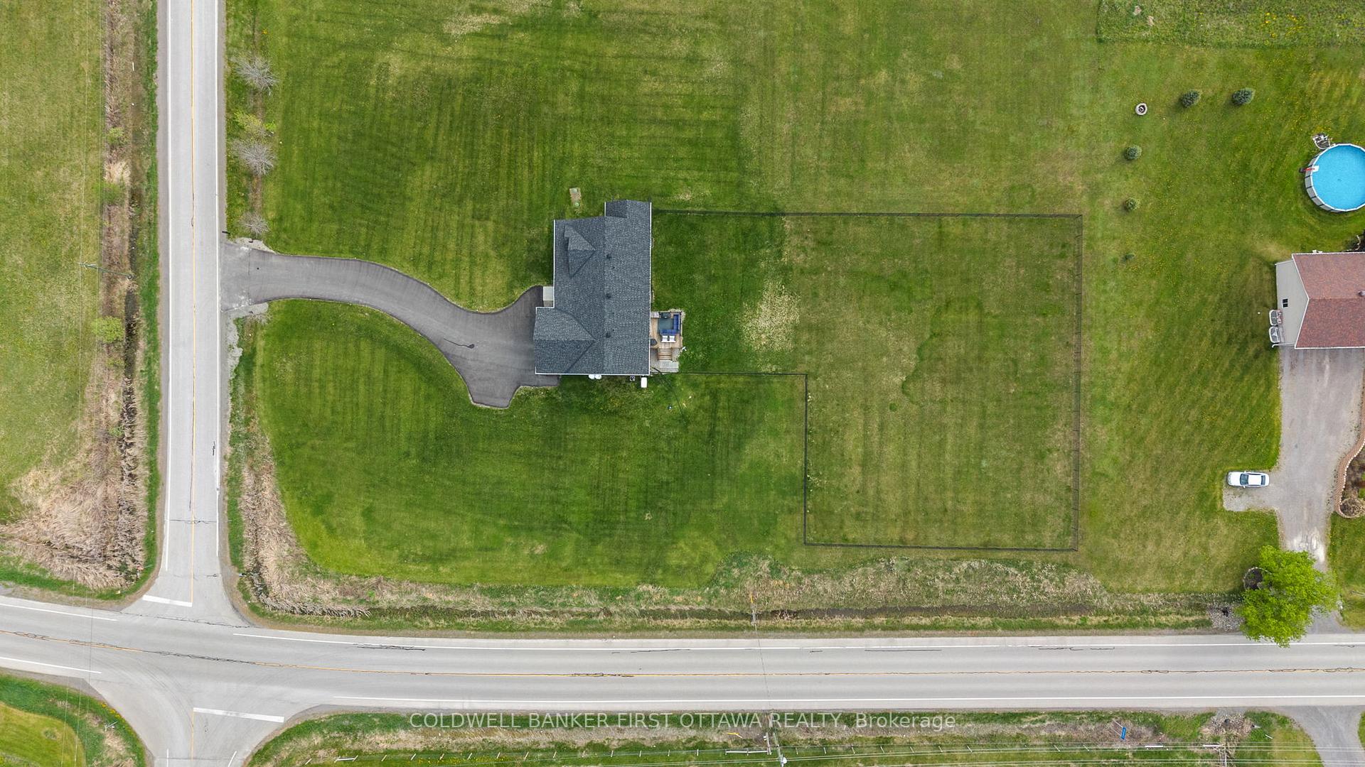 Photo 34 of 1027 Matheson Drive, Montague, Montague Twp — HOMEH