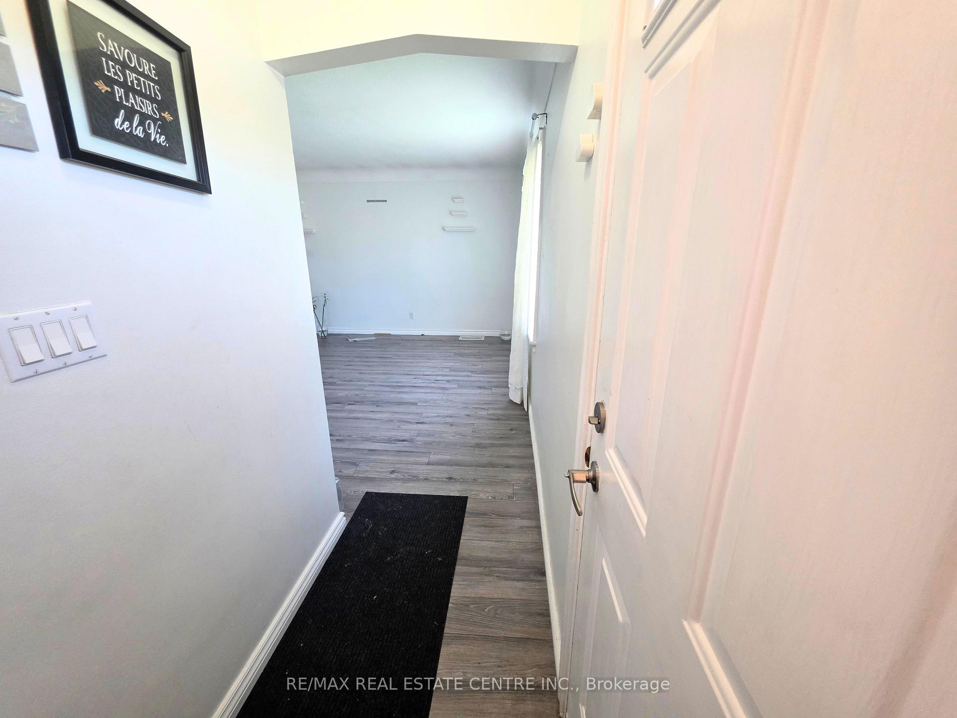 Photo 4 of 353 East 21st Street, Hamilton, Burkholme — HOMEH