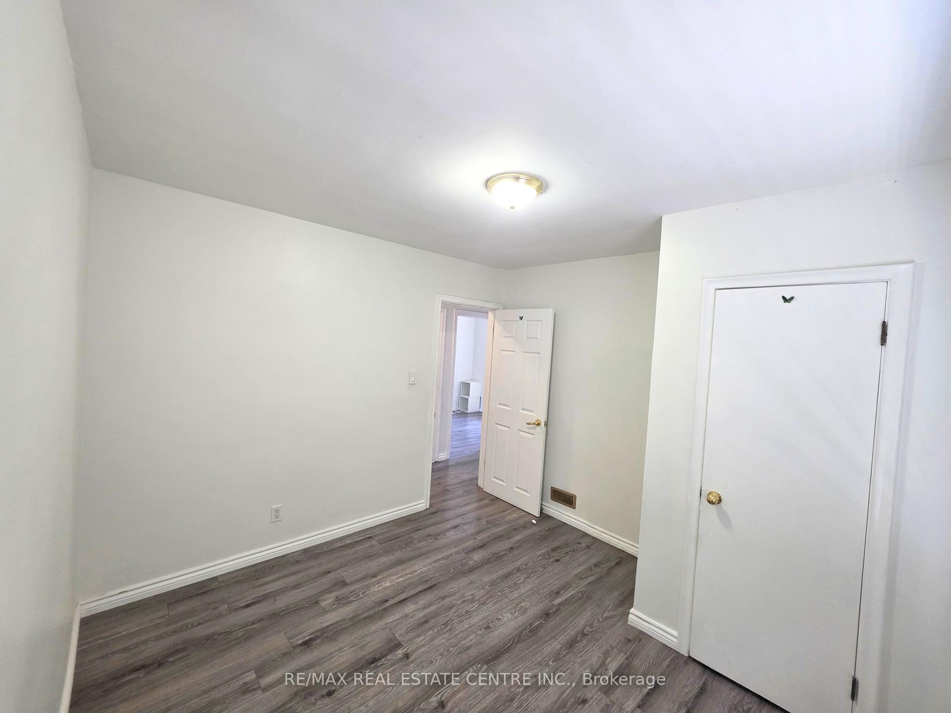 Photo 11 of 353 East 21st Street, Hamilton, Burkholme — HOMEH