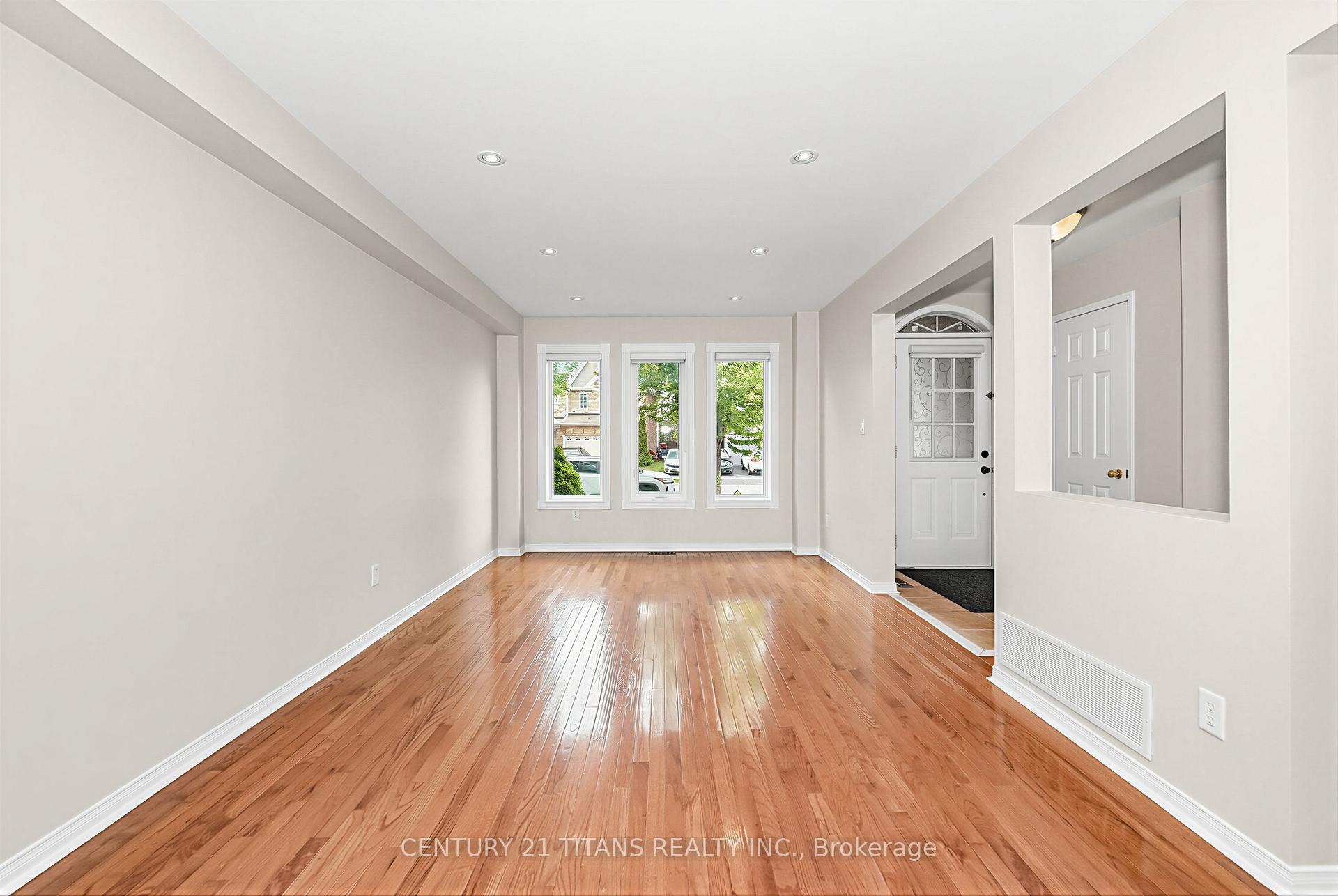 Photo 9 of 94 Greenhalf Drive, Ajax, South East — HOMEH