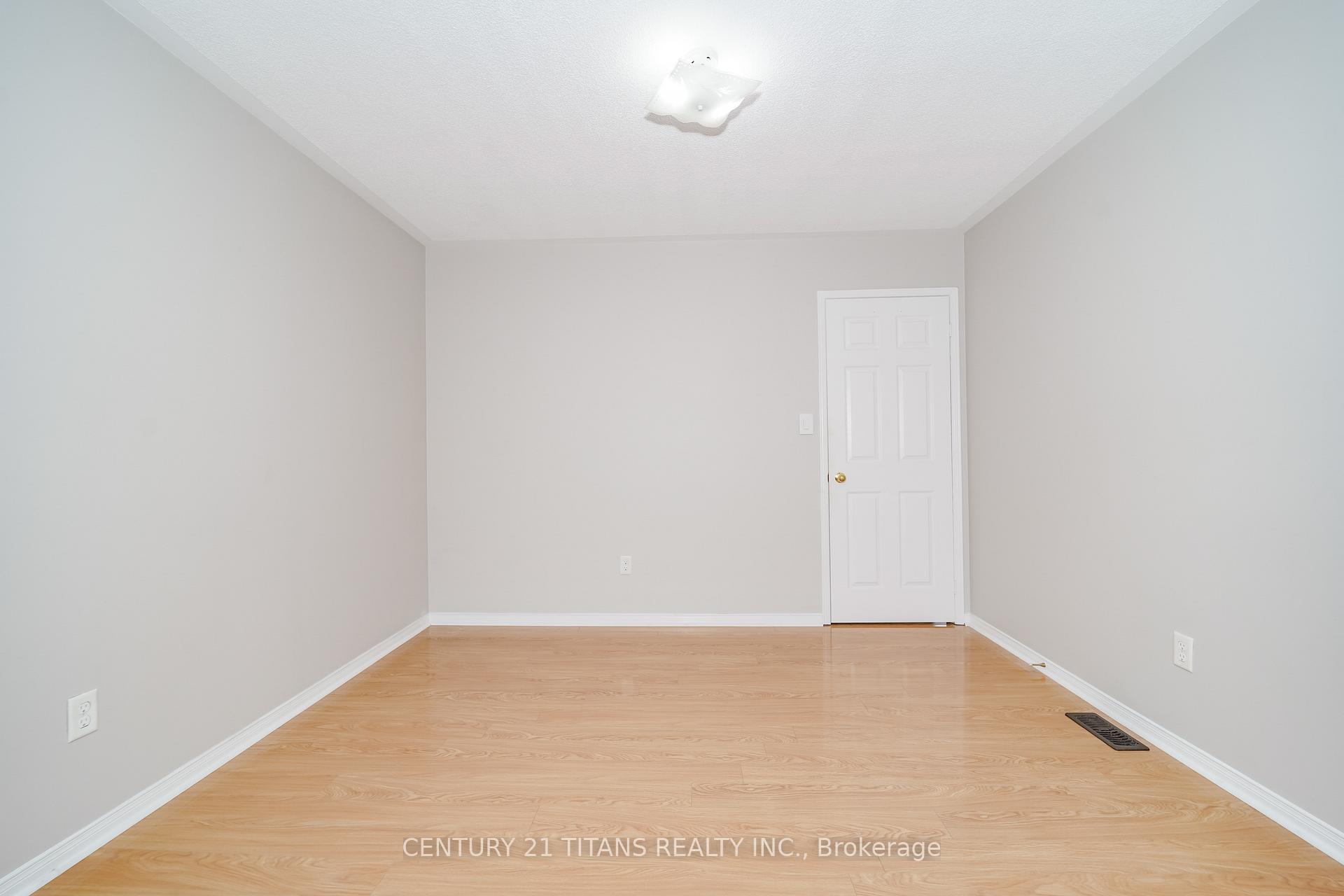 Photo 22 of 94 Greenhalf Drive, Ajax, South East — HOMEH