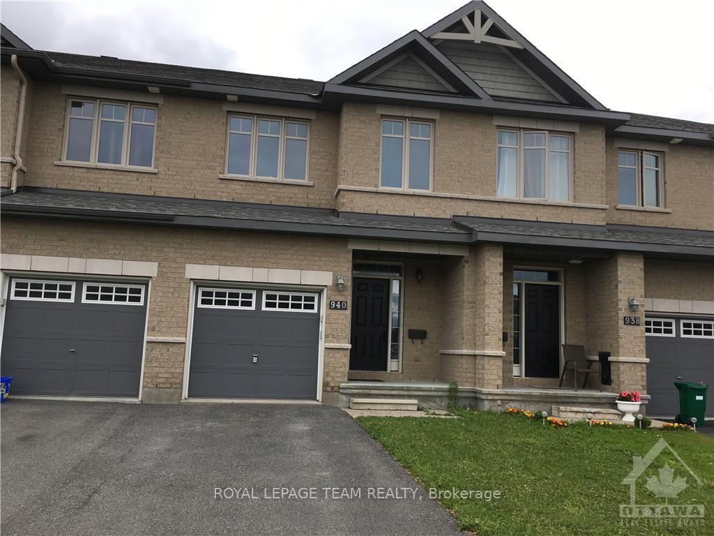 Photo 1 of 940 Cobble Hill Drive, Ottawa, Barrhaven - Cedargrove/Fraserdale — HOMEH