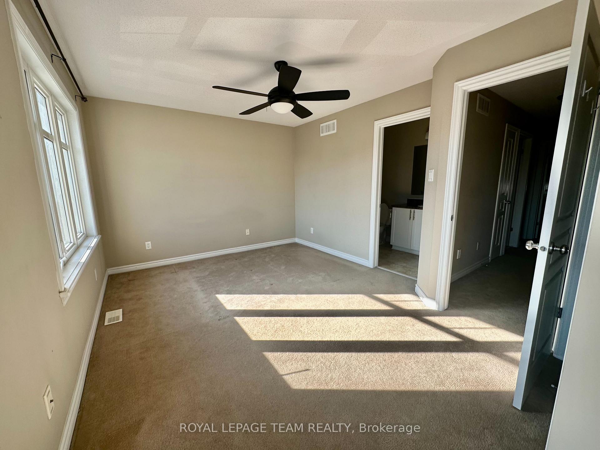 Photo 6 of 940 Cobble Hill Drive, Ottawa, Barrhaven - Cedargrove/Fraserdale — HOMEH