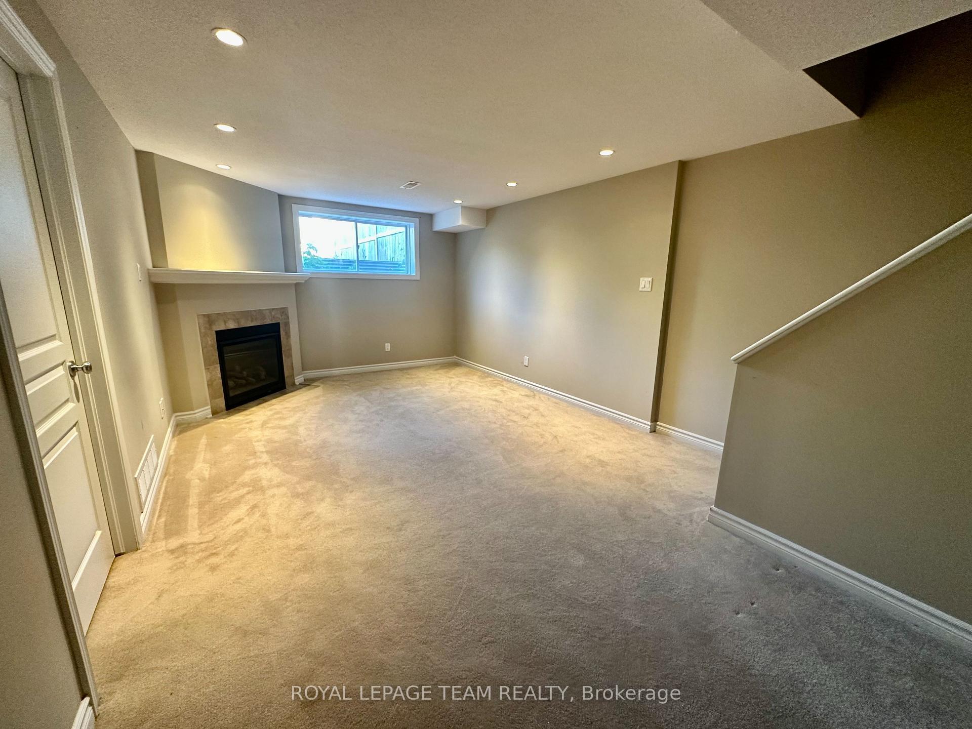 Photo 10 of 940 Cobble Hill Drive, Ottawa, Barrhaven - Cedargrove/Fraserdale — HOMEH