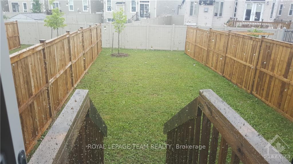 Photo 15 of 940 Cobble Hill Drive, Ottawa, Barrhaven - Cedargrove/Fraserdale — HOMEH
