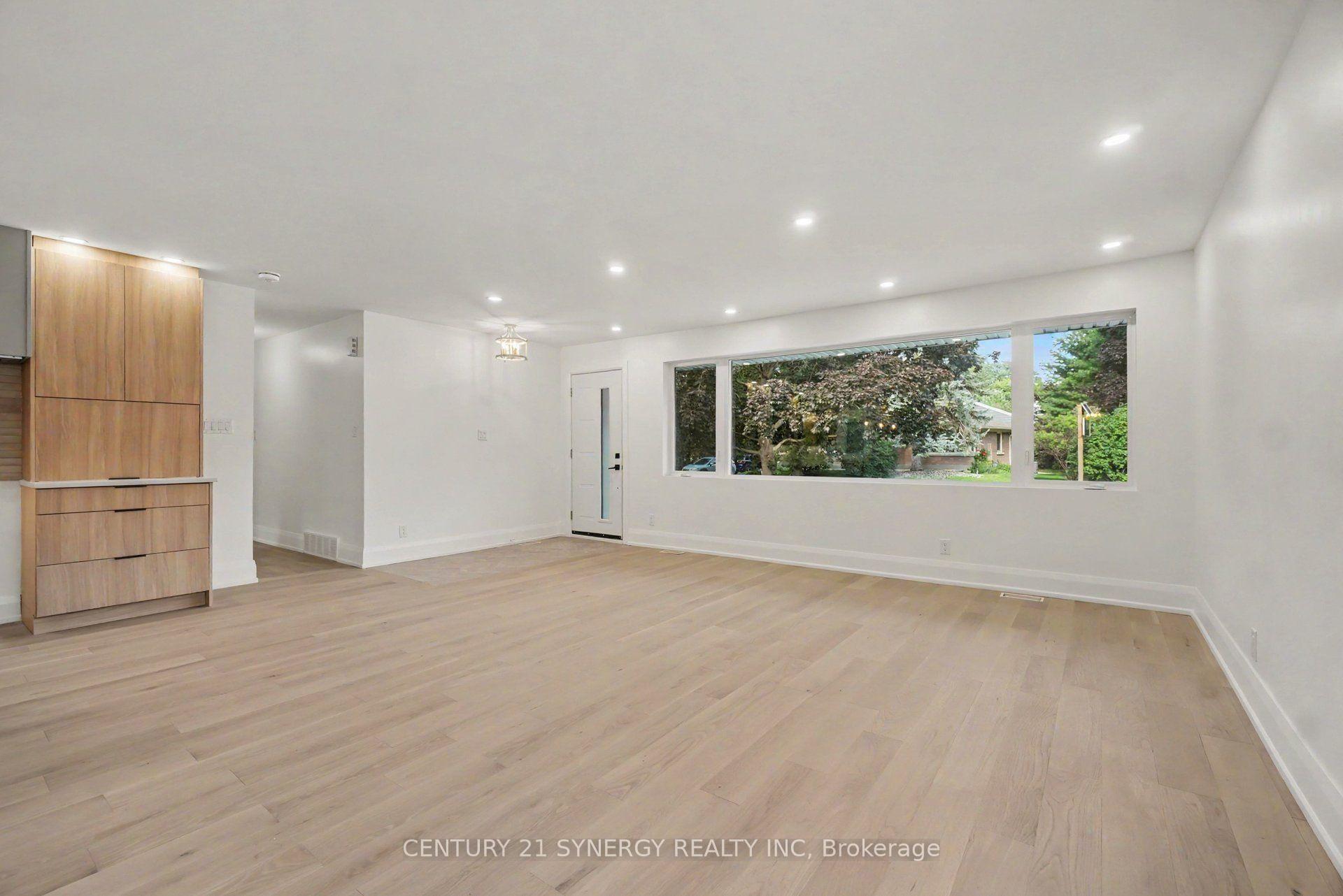 Photo 5 of 2238 Utah Street, Ottawa, Alta Vista — HOMEH