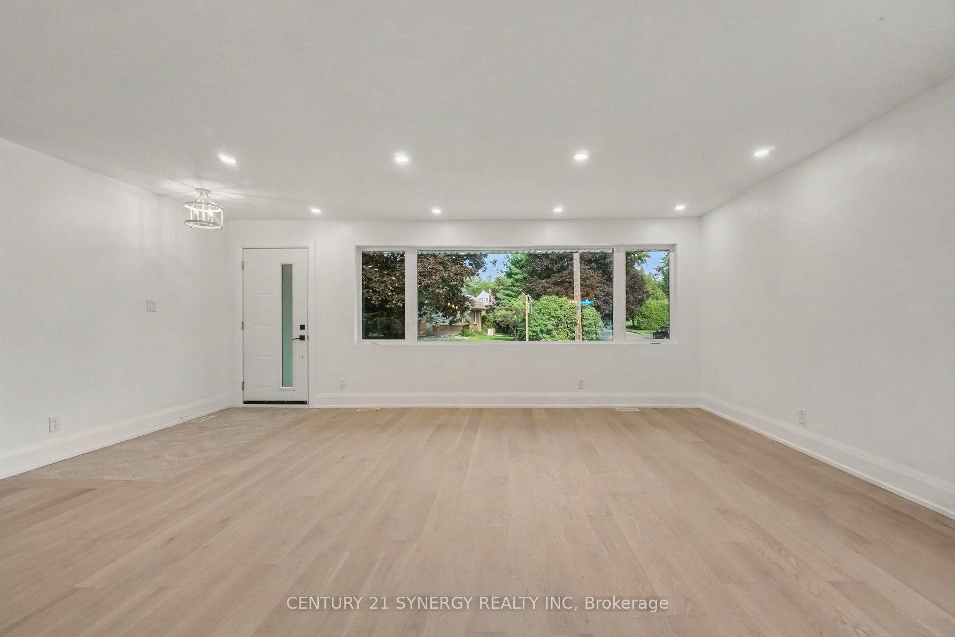 Photo 6 of 2238 Utah Street, Ottawa, Alta Vista — HOMEH