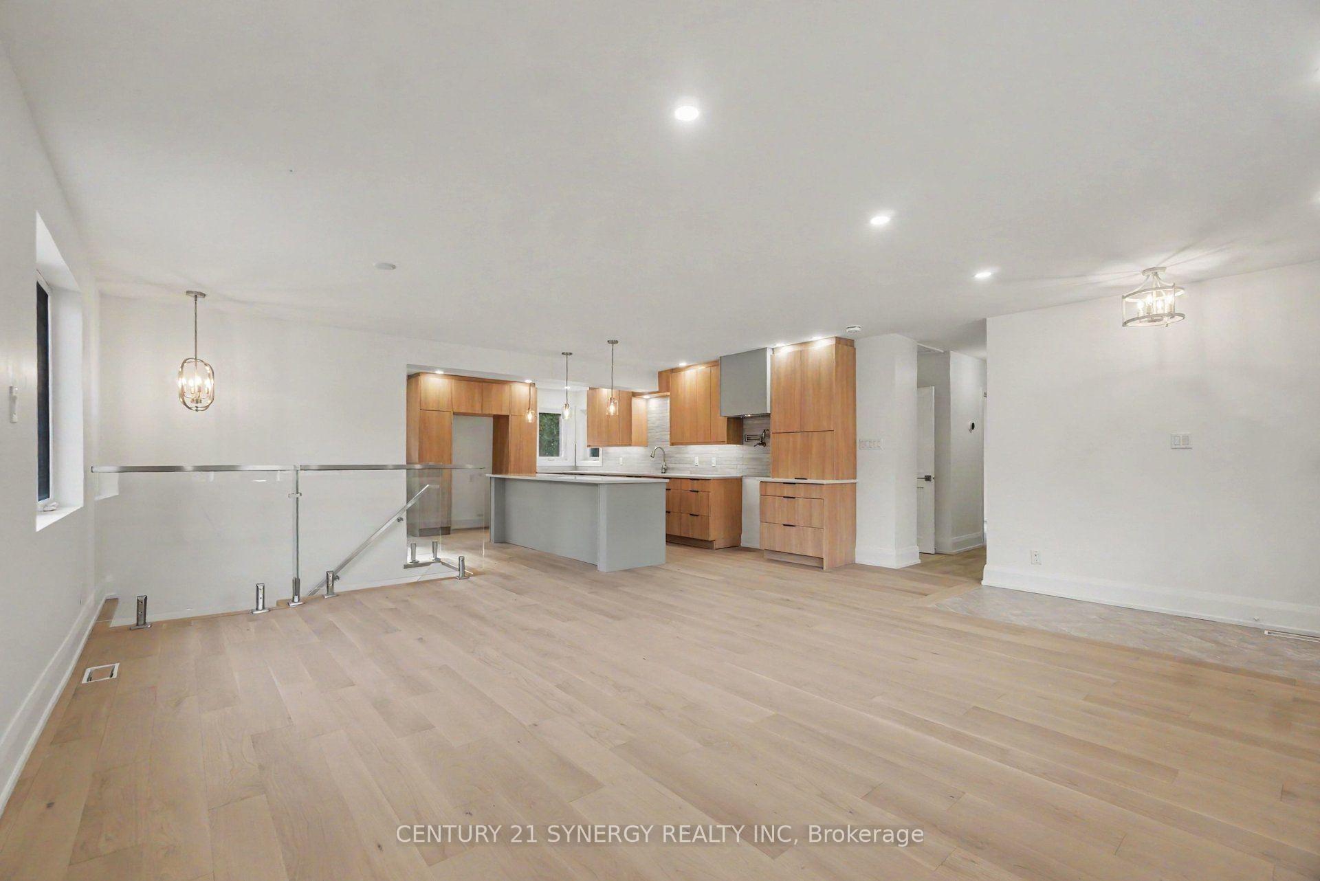 Photo 7 of 2238 Utah Street, Ottawa, Alta Vista — HOMEH