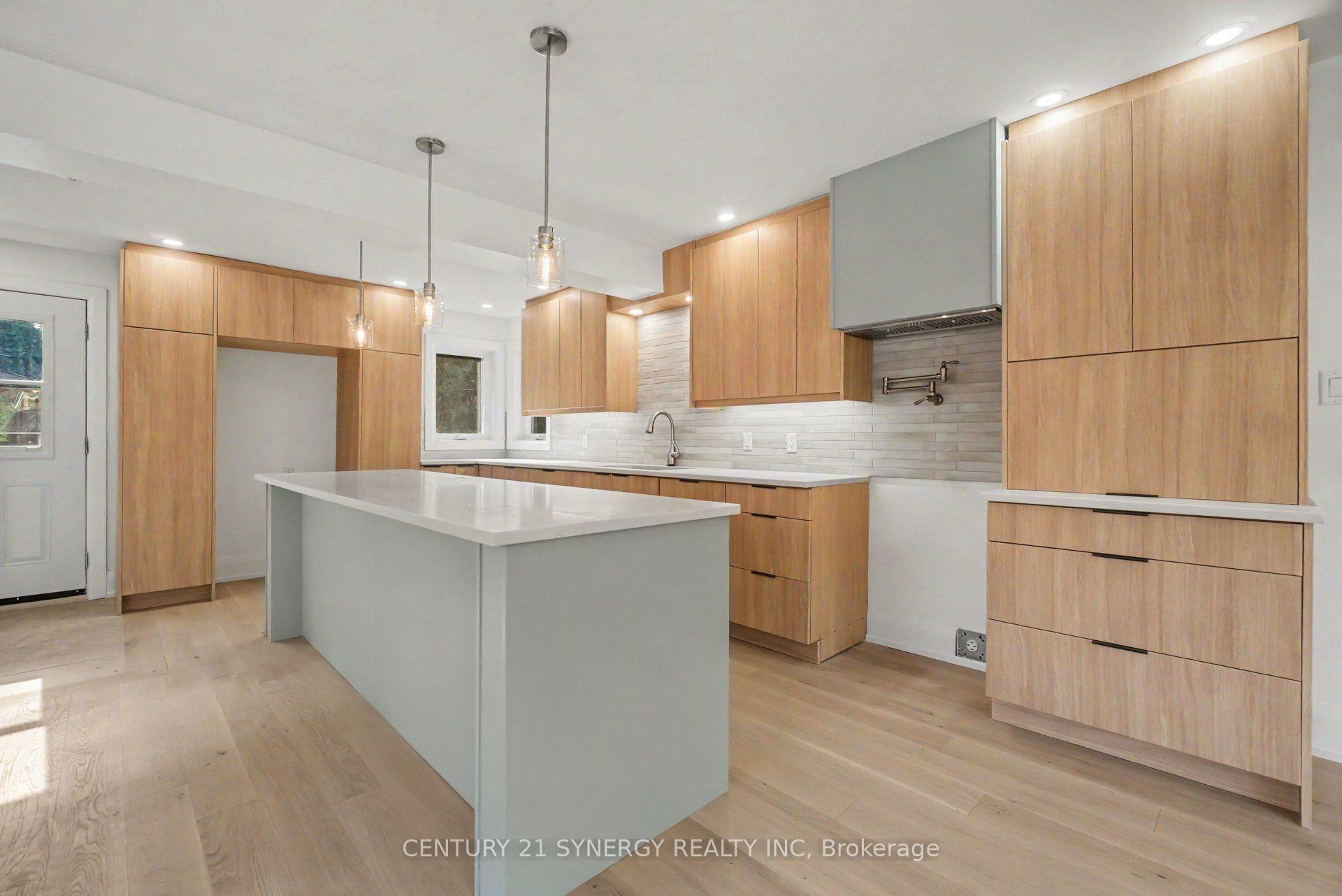 Photo 11 of 2238 Utah Street, Ottawa, Alta Vista — HOMEH