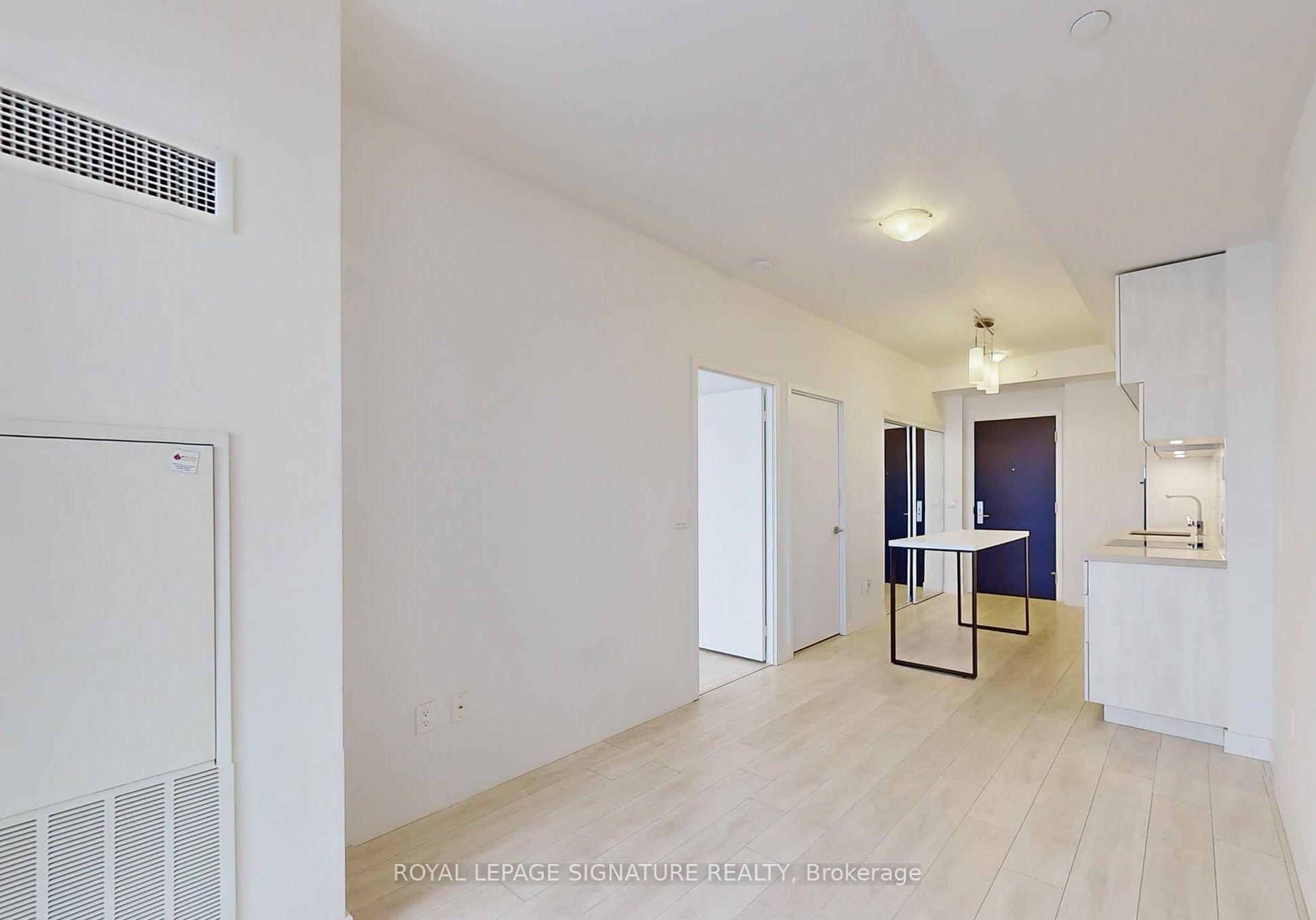 Photo 7 of Unit 3710, 8 Eglinton Avenue E, Toronto, Mount Pleasant West — HOMEH