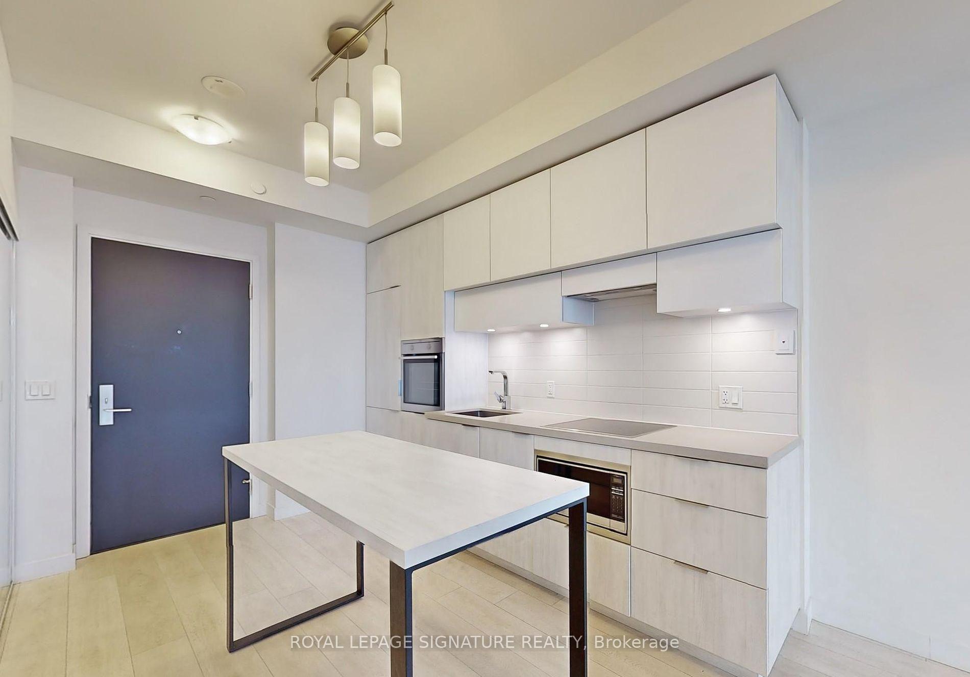 Photo 12 of Unit 3710, 8 Eglinton Avenue E, Toronto, Mount Pleasant West — HOMEH